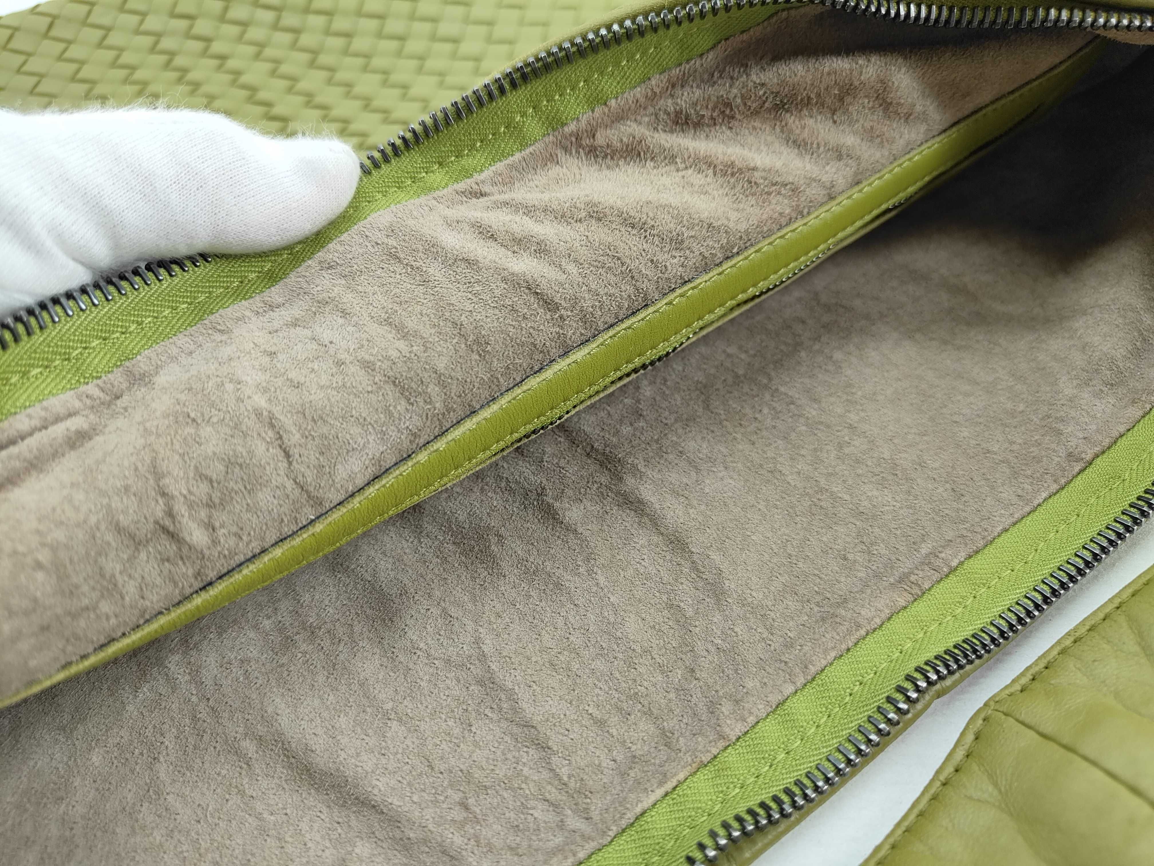 Intrecciato Leather Shoulder Bag, Green — view 15