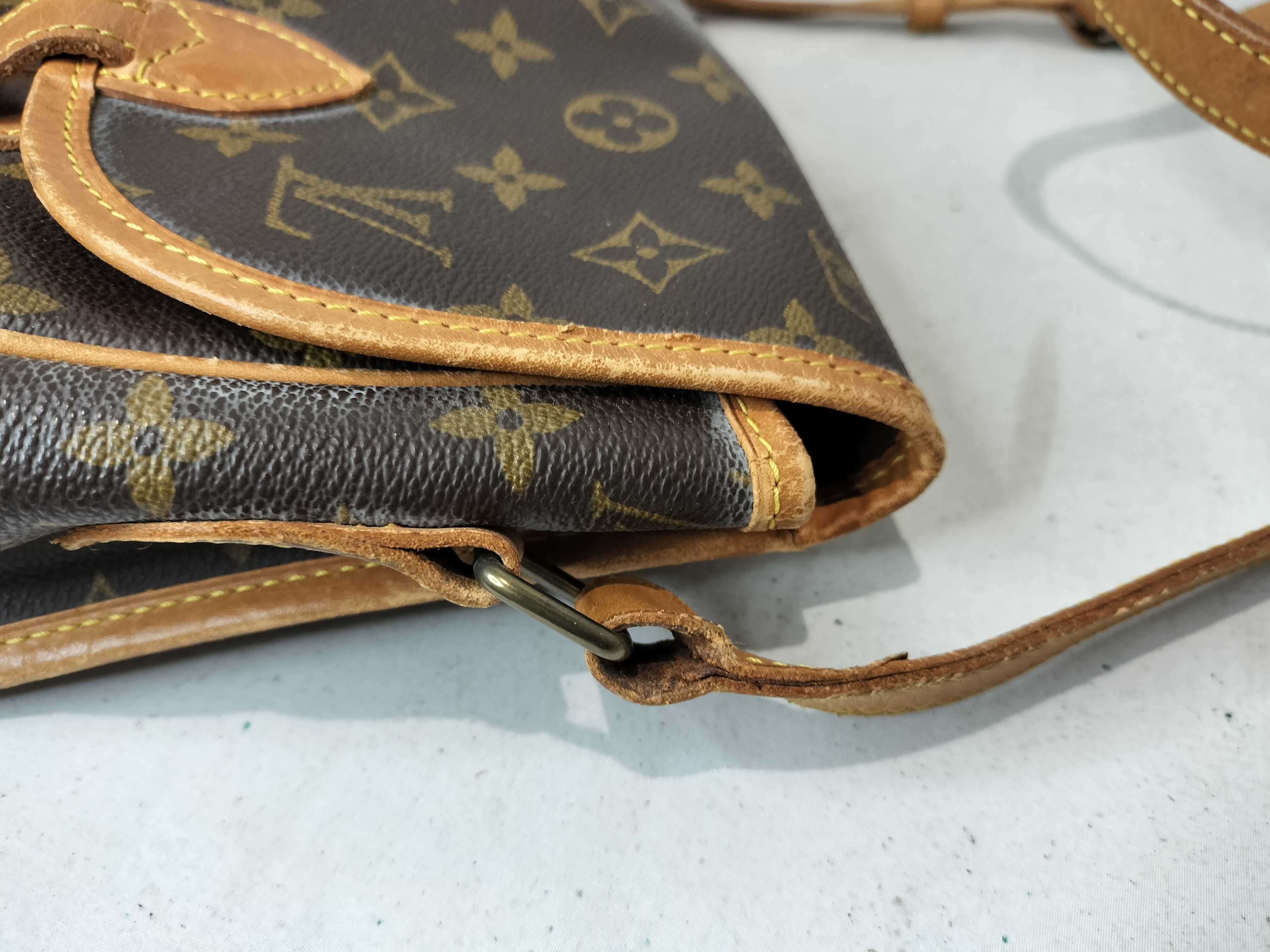 Monogram M42247 MM Gibecière Shoulder Bag — view 5