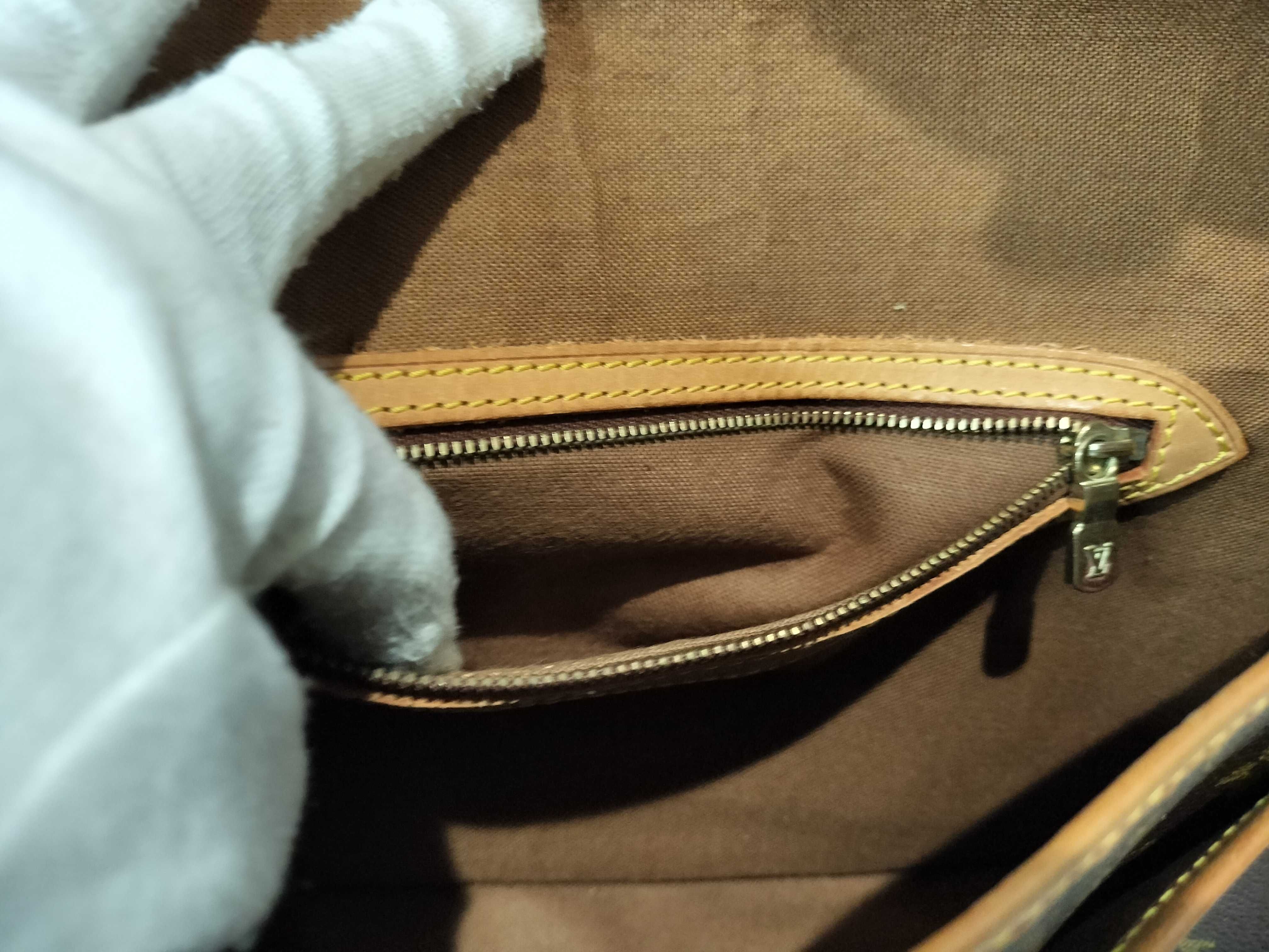Monogram M42247 MM Gibecière Shoulder Bag — view 10