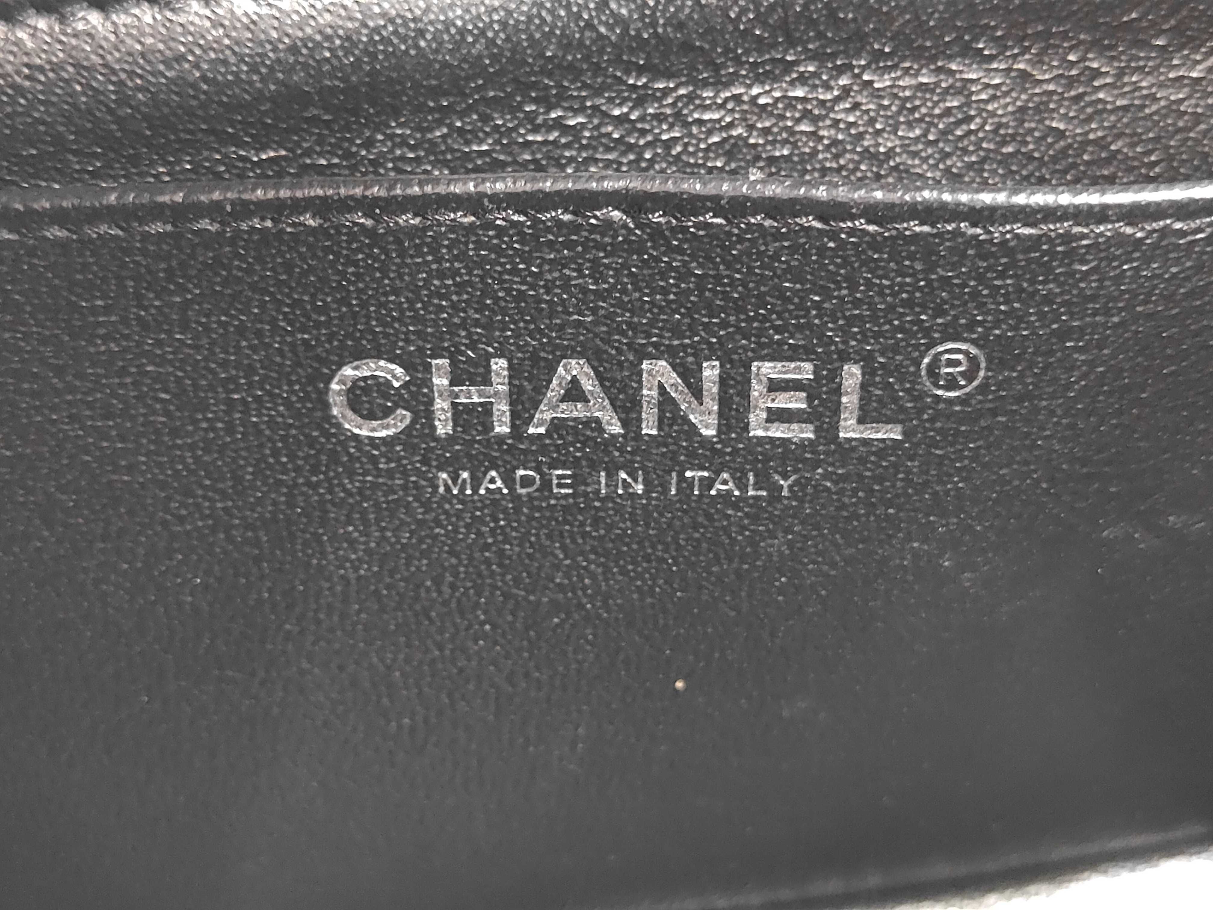 Mini Matelassé 20 Lambskin Silver Hardware Serial Number 24 Chain Shoulder Bag — view 11