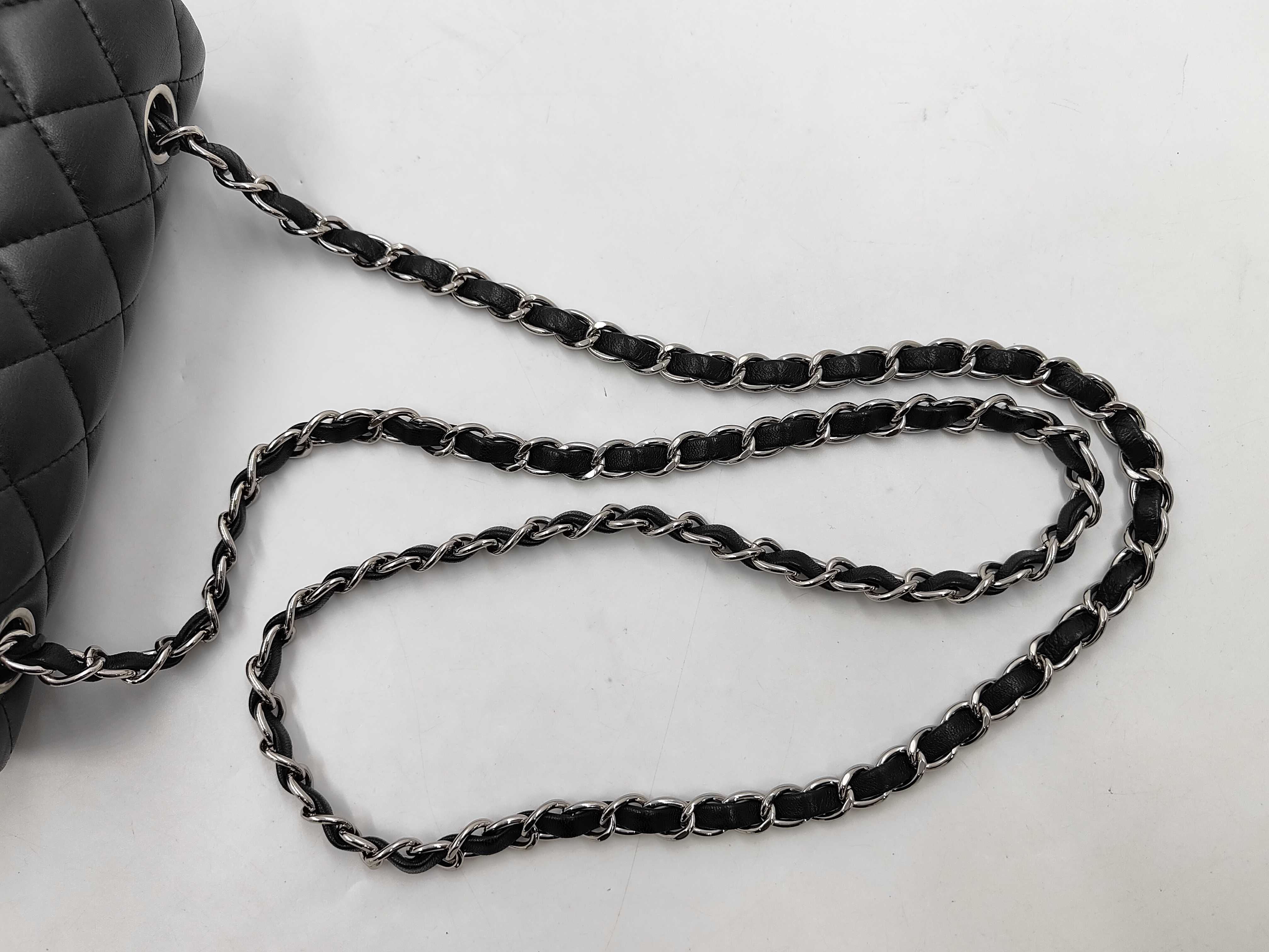 Mini Matelassé 20 Lambskin Silver Hardware Serial Number 24 Chain Shoulder Bag — view 5