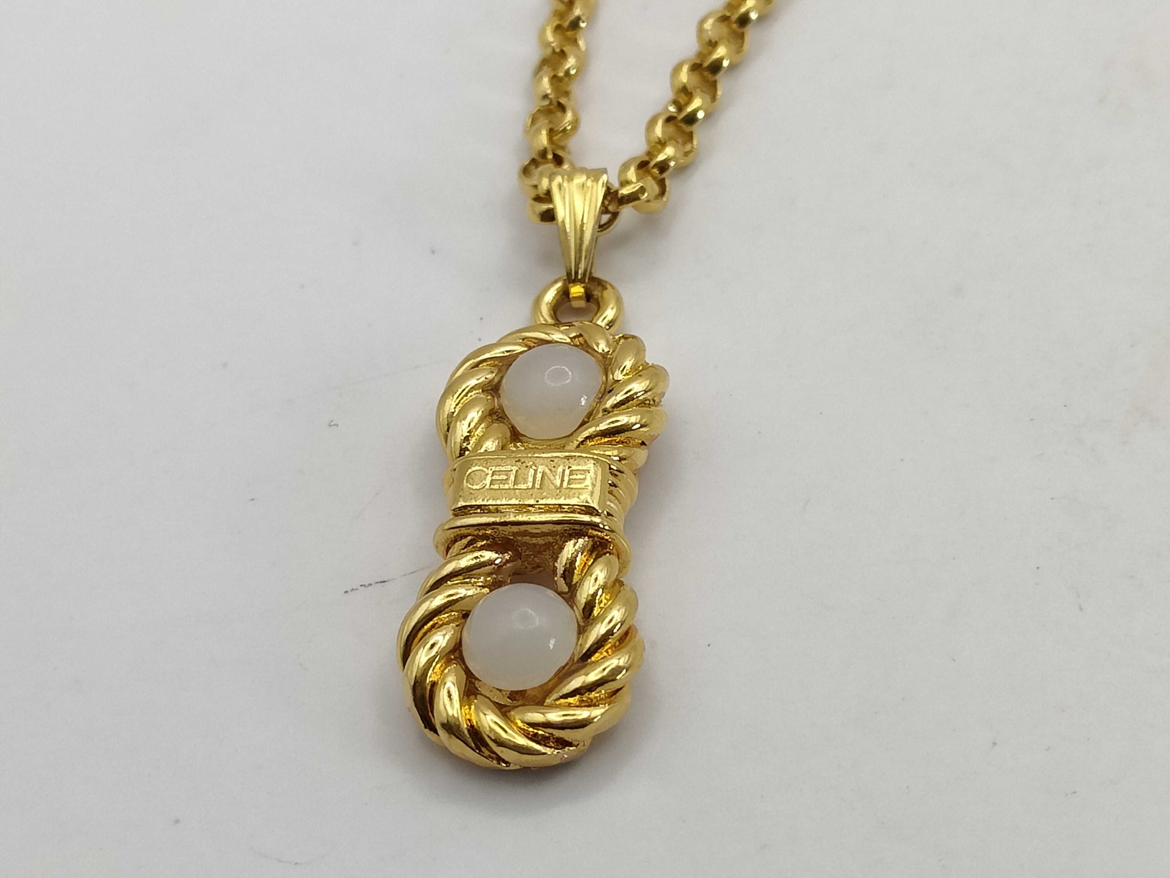 pearl necklace — view 2