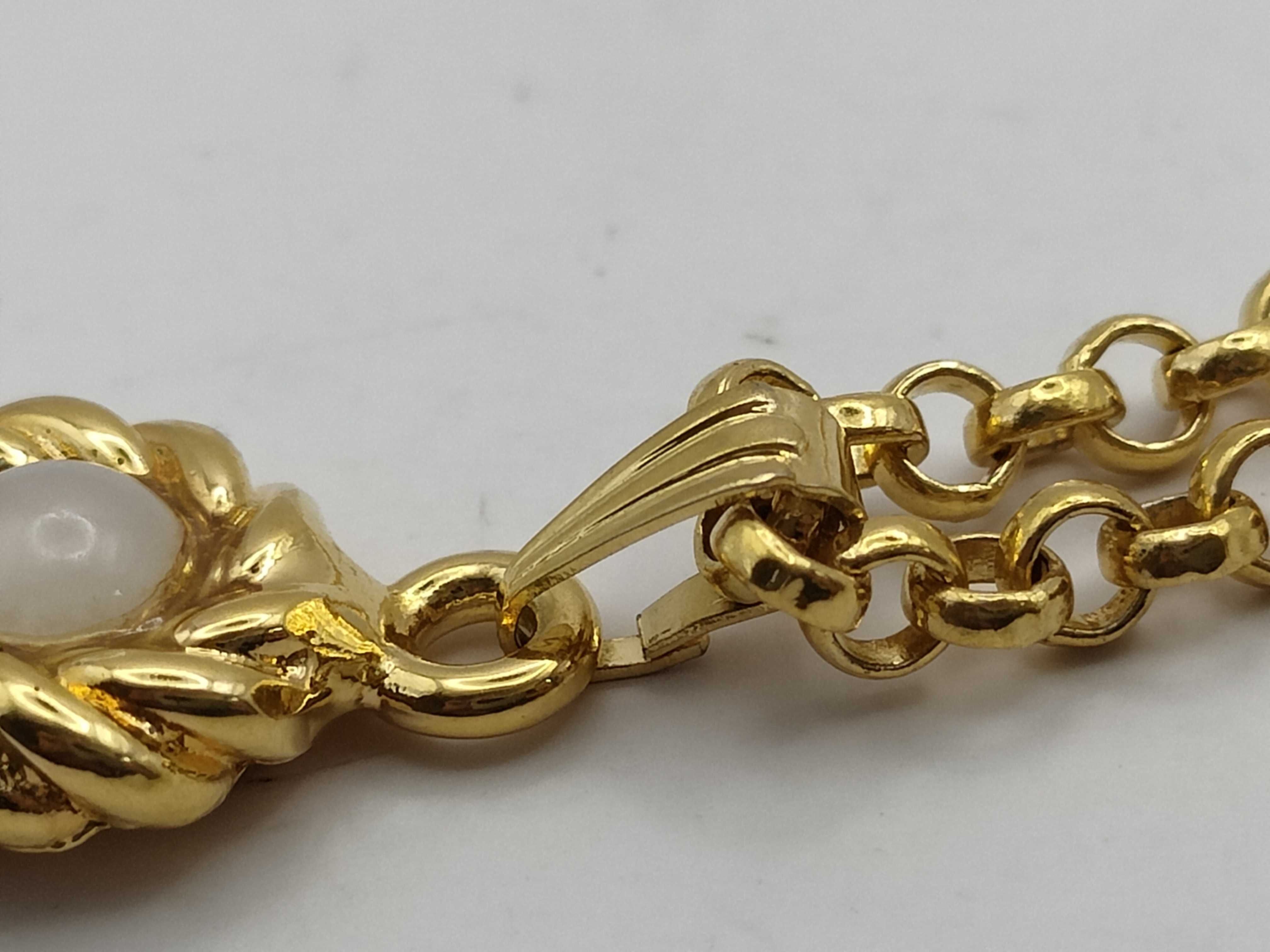 pearl necklace — view 6