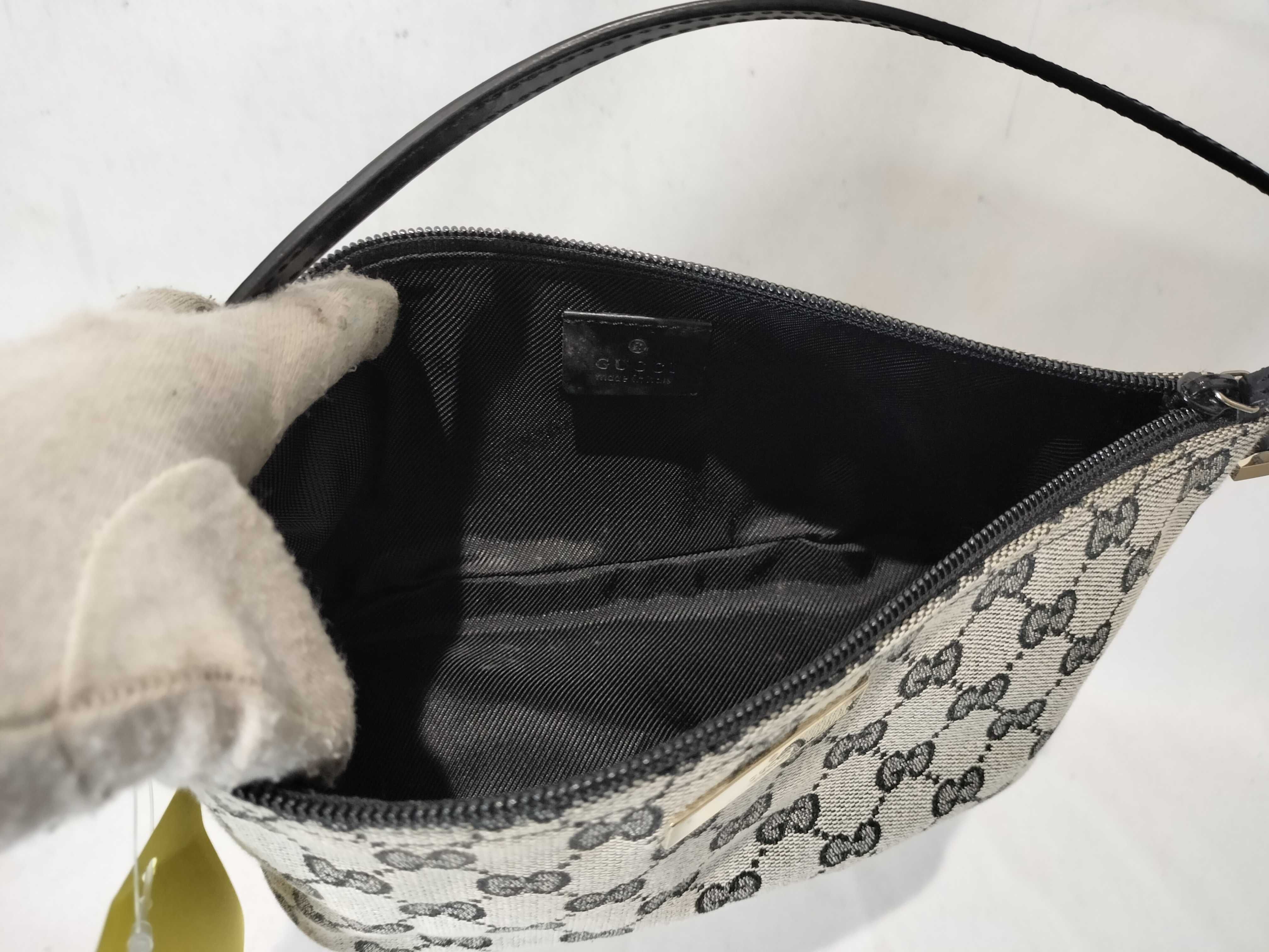 GG Canvas 039 1103 Accessory Pouch Handbag — view 10
