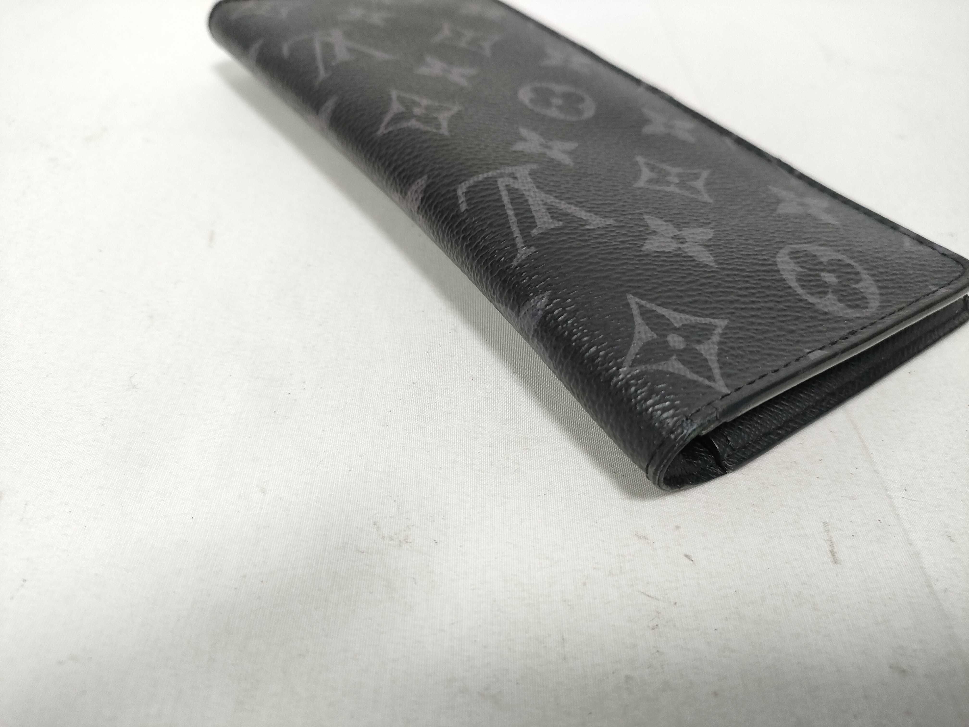 Monogram Eclipse Portefeuille Brazza Wallet — view 7