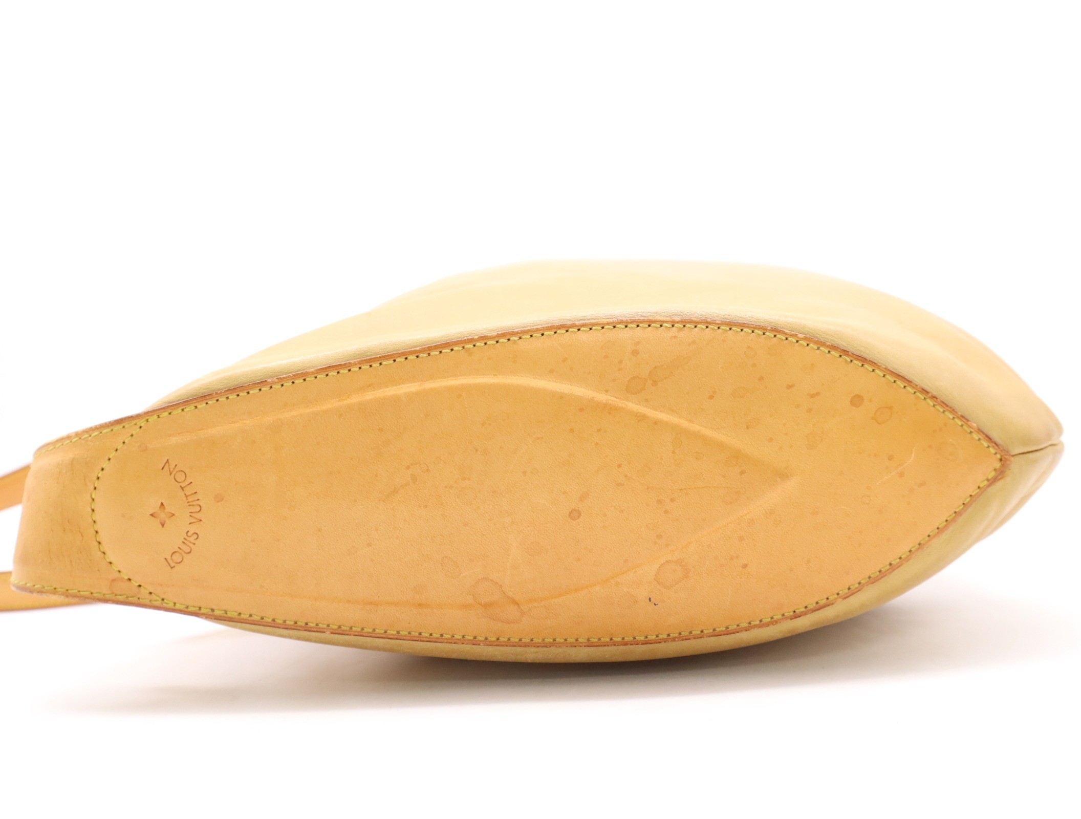 Leather Paris Saint-Germain store limited shoulder bag beige — view 3