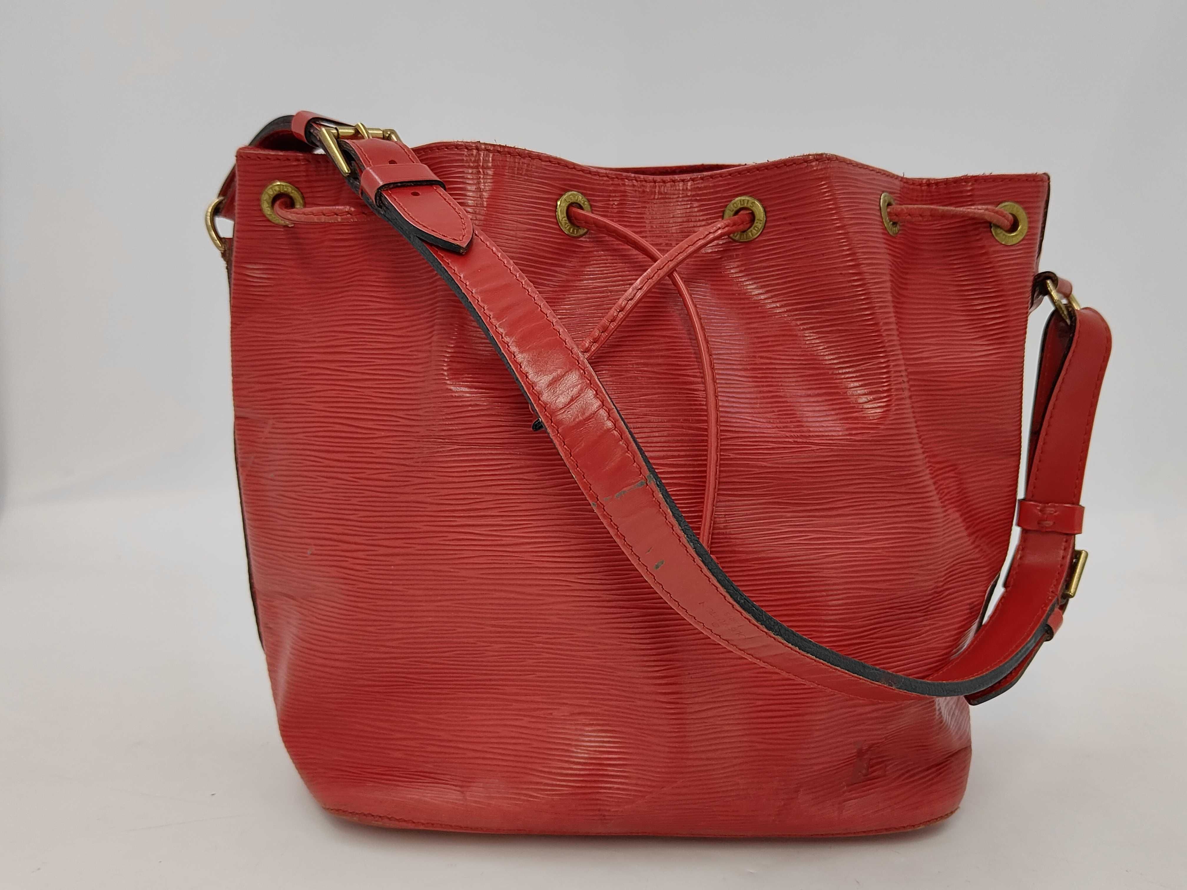 Petit Noé Epi AR0916 M44107 Shoulder Bag