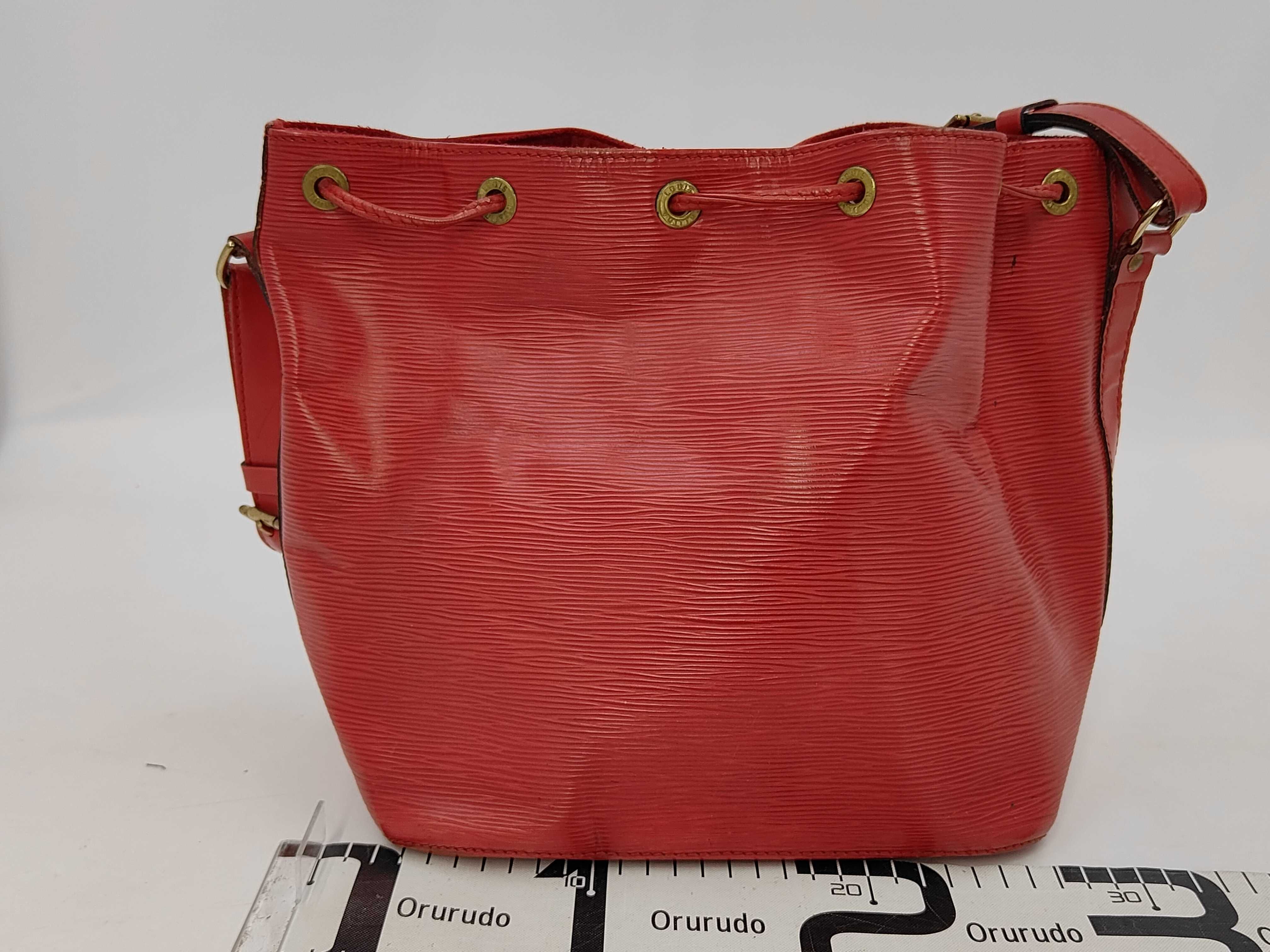 Petit Noé Epi AR0916 M44107 Shoulder Bag — view 2