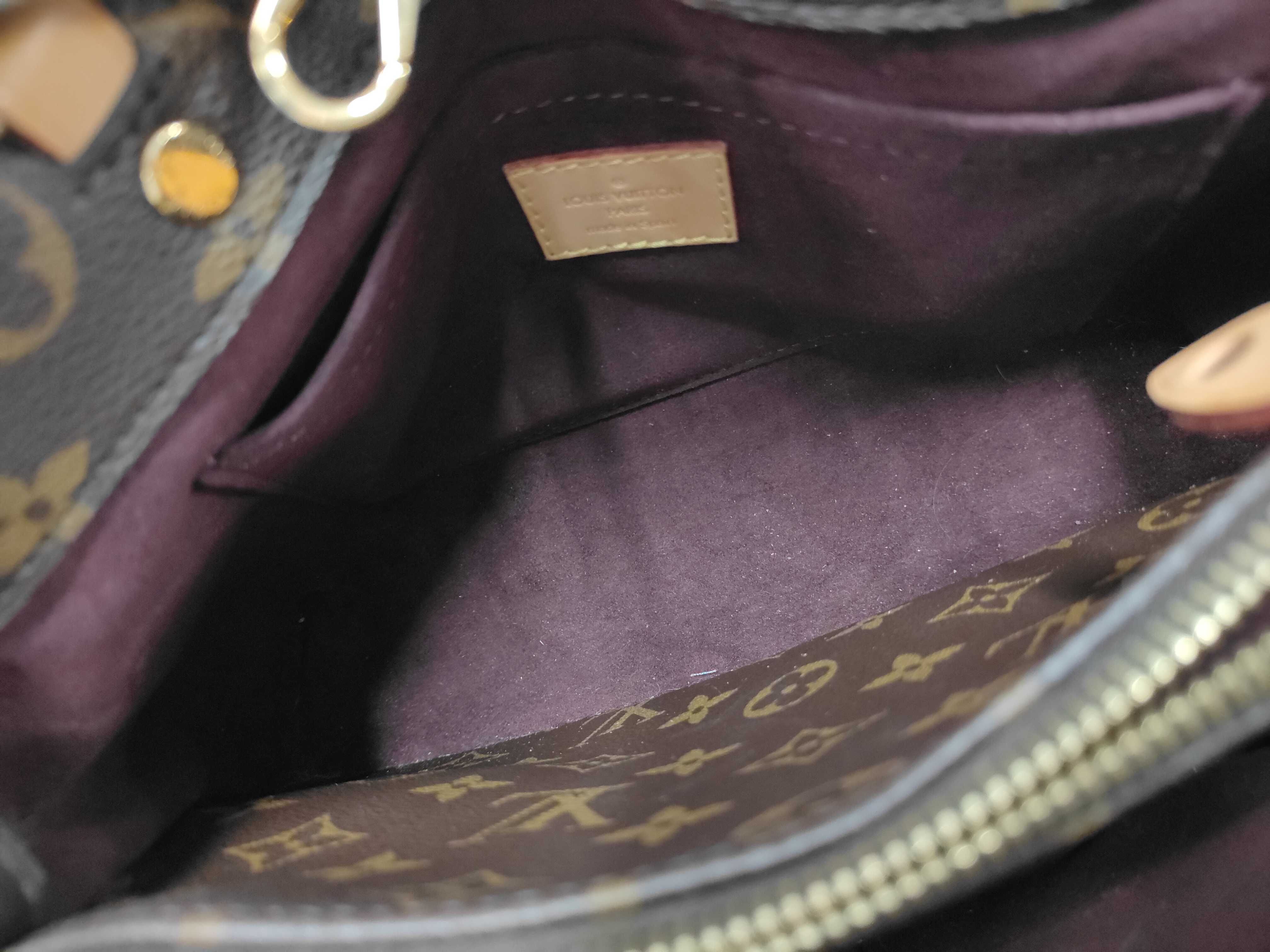 Monogram Montaigne BB CA2116 Handbag — view 8