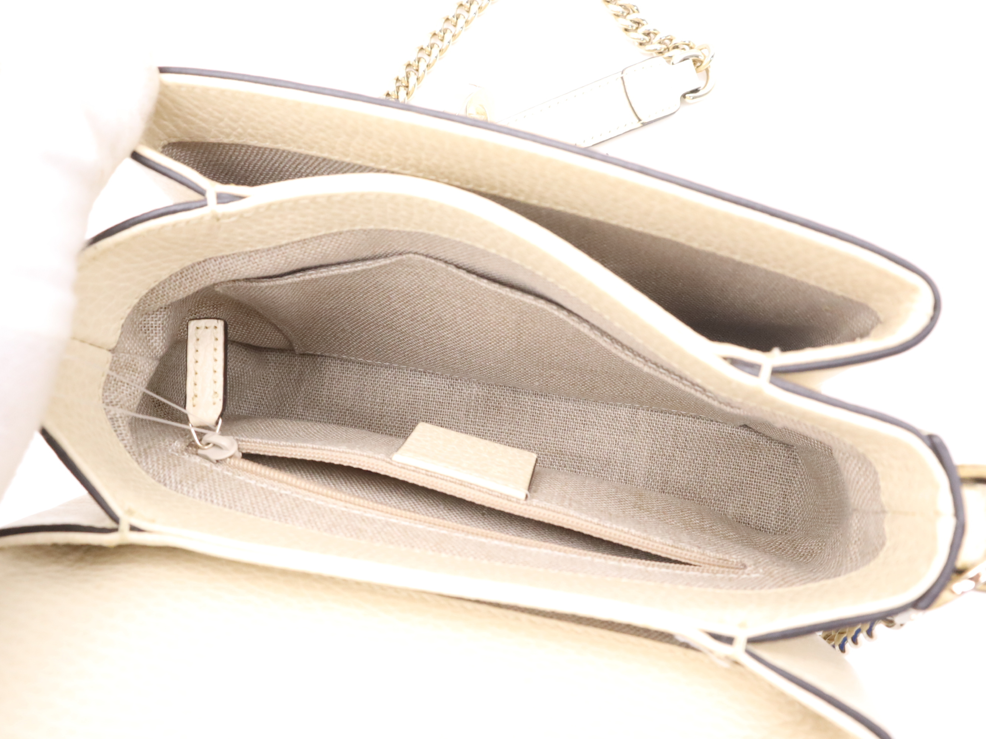 607720 Leather Interlocking G Chain Shoulder Bag, White, Gold Hardware, with Shoulder Strap — view 11