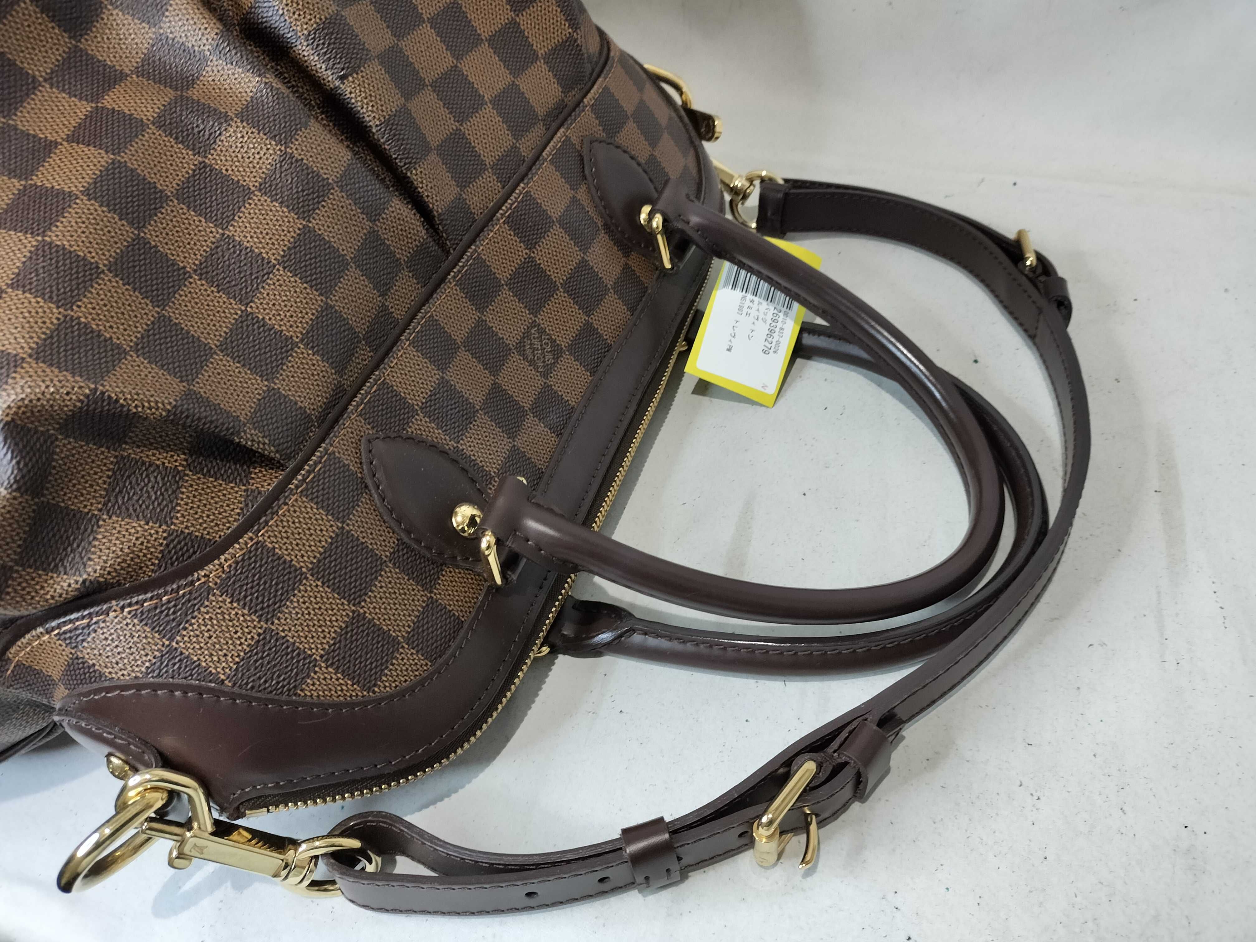 Damier N51997 Trevi PM Shoulder Bag — view 3