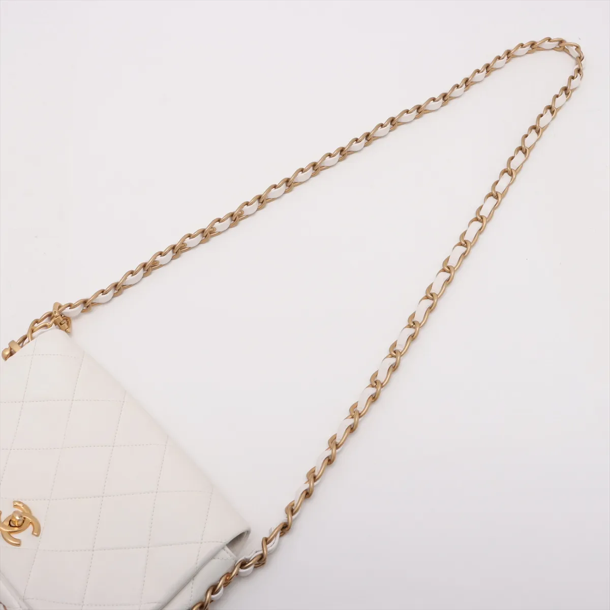 Matelassé Lambskin Chain Shoulder Bag, White with Gold Hardware, T1XL1X78, Random Plate — view 5