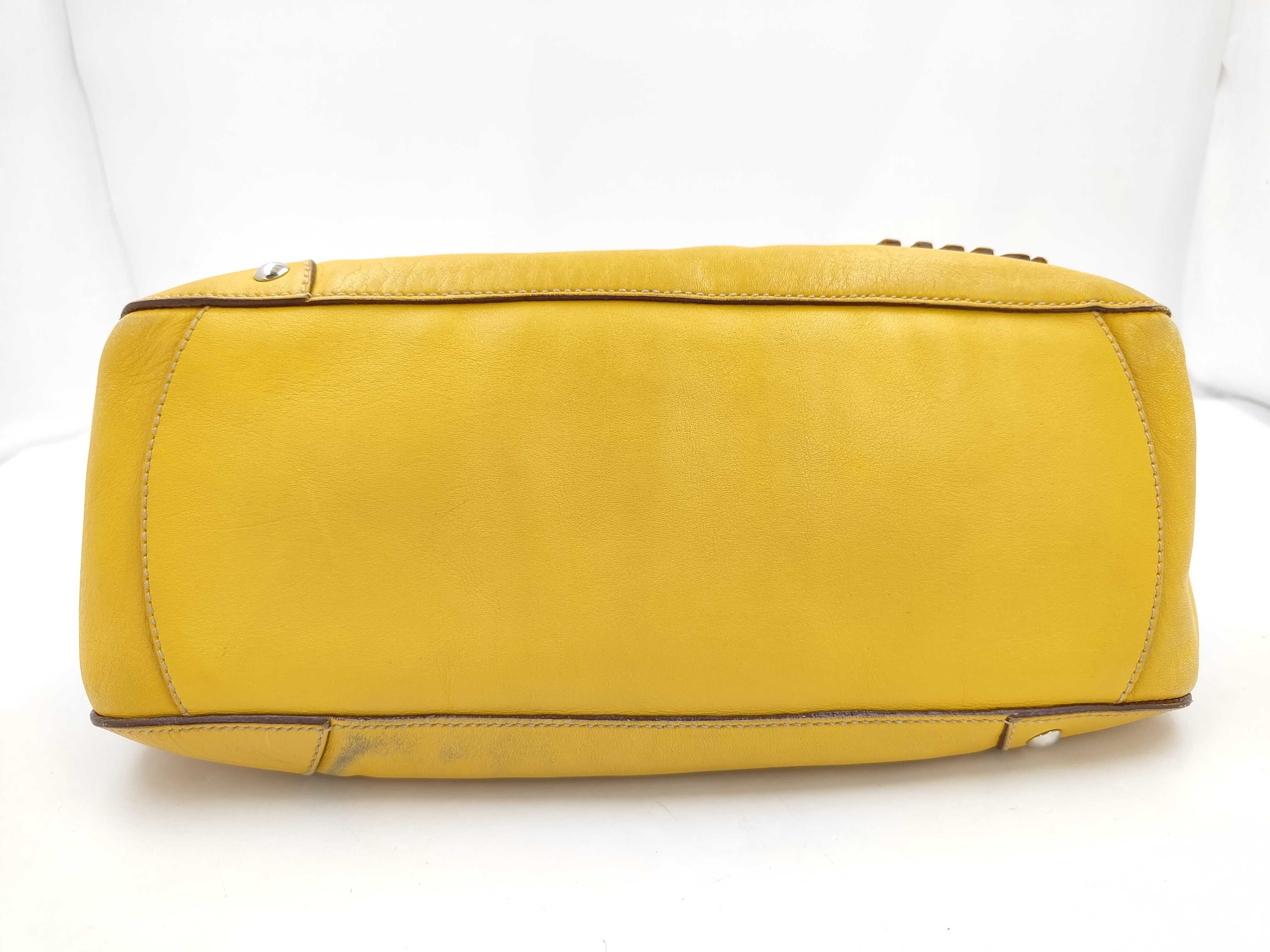 handbag, flower pattern, leather, yellow. — view 3