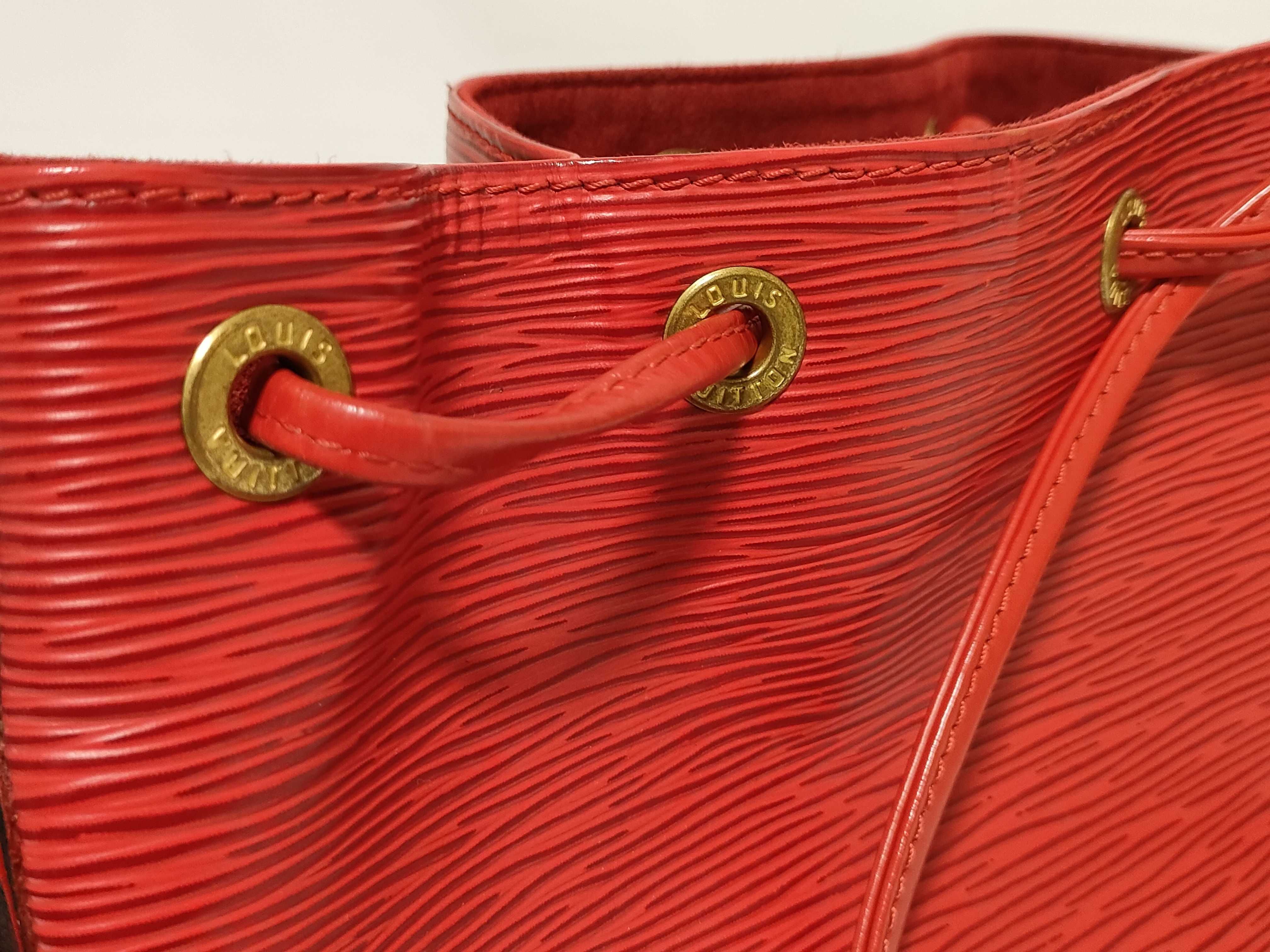 Epi Petit Noé Red Shoulder Bag — view 12