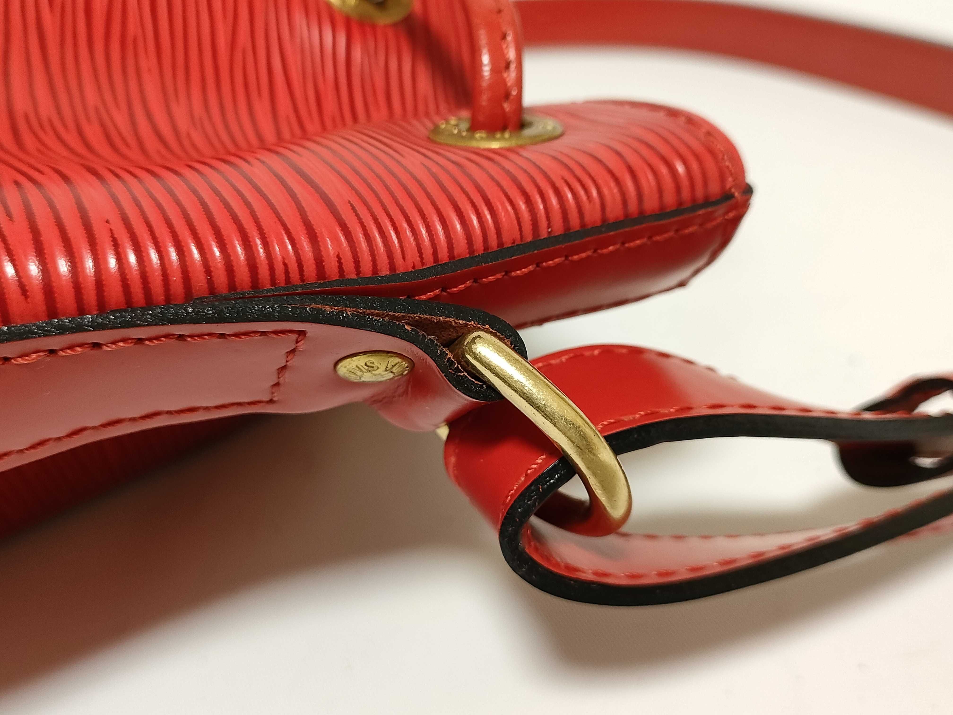 Epi Petit Noé Red Shoulder Bag — view 5