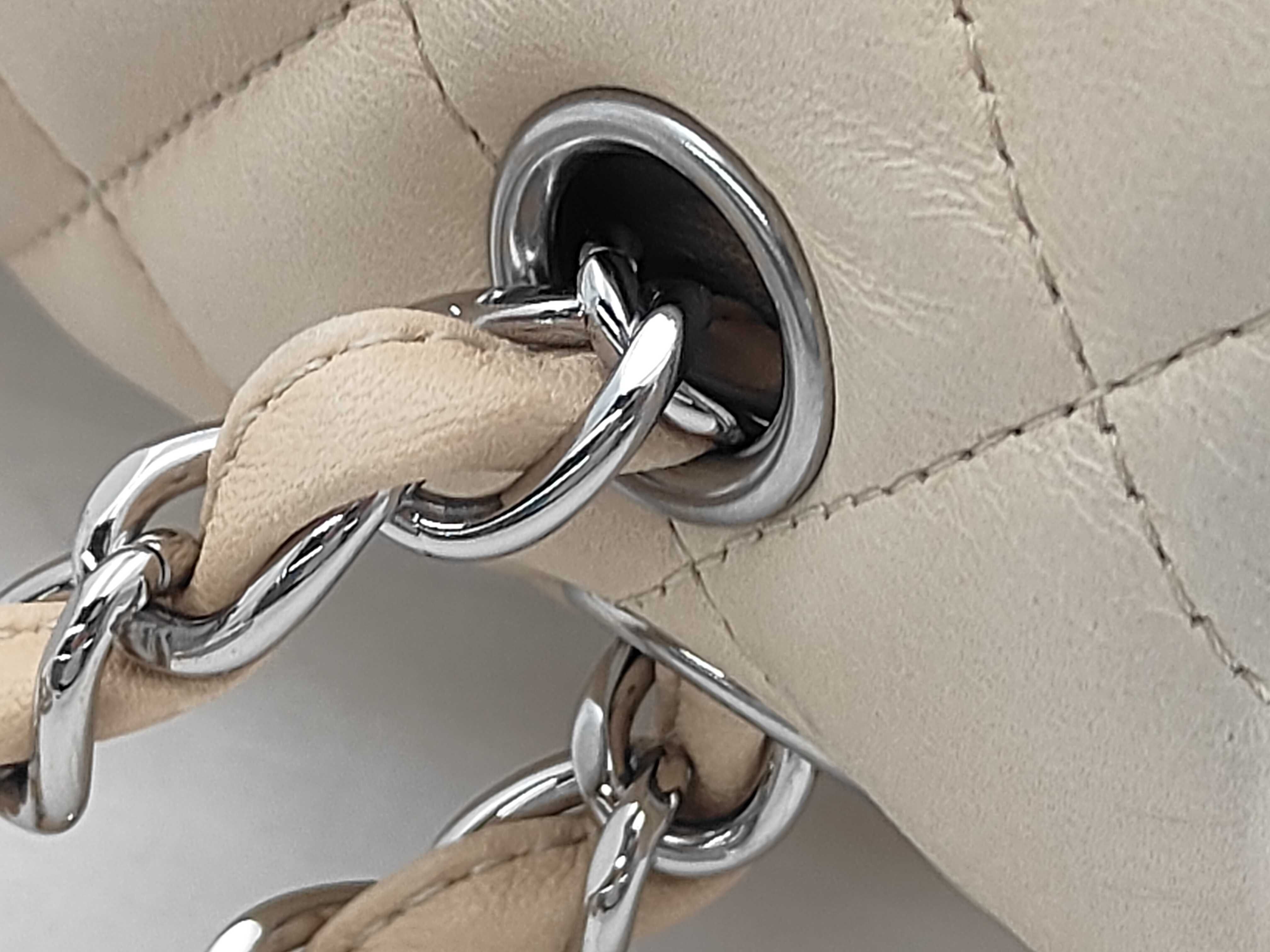 Large Matelassé Double Flap Leather Beige Silver Hardware A58600 14771037 Chain Shoulder Bag — view 5