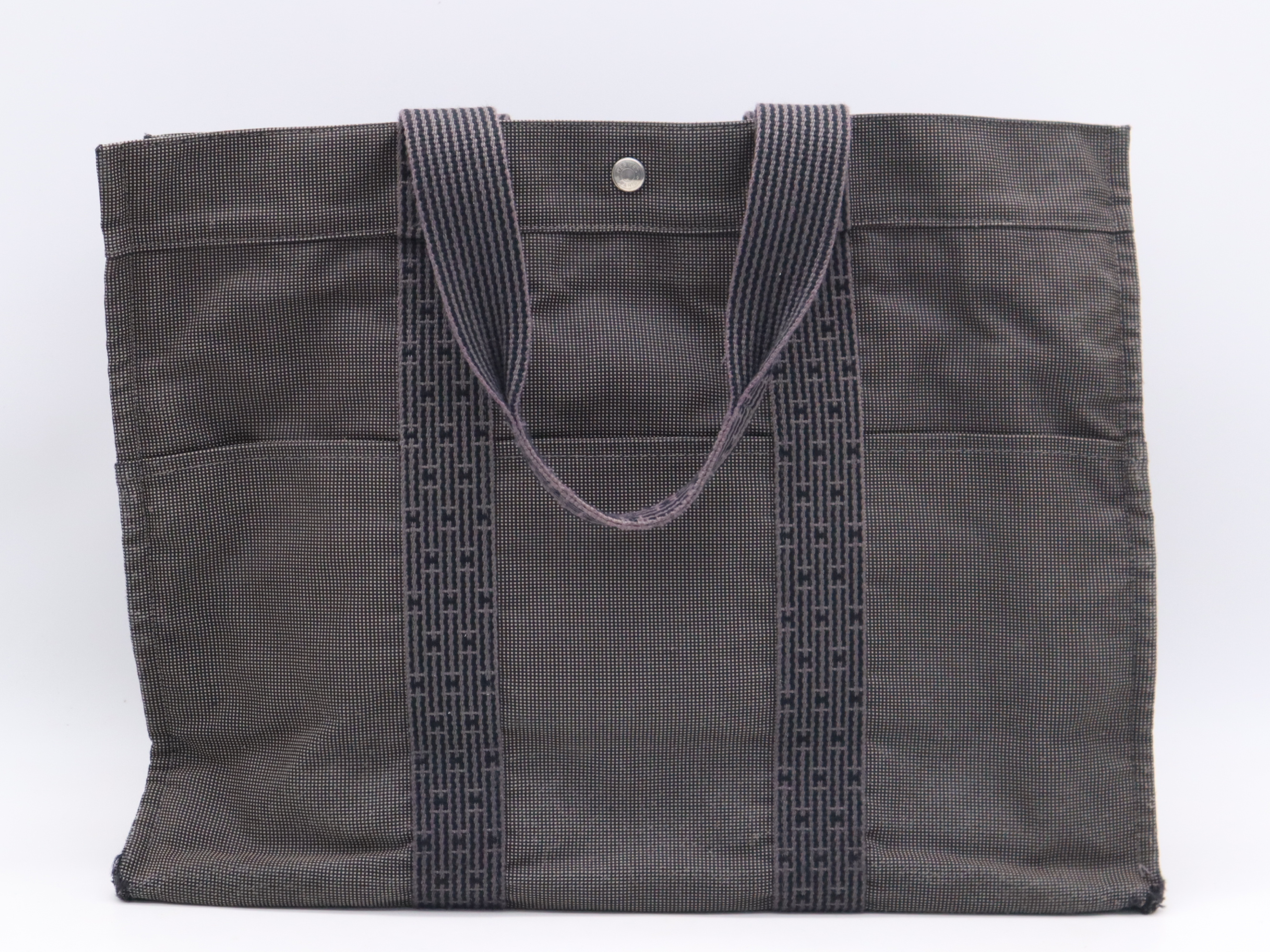 Nylon x Canvas Herline Grey Tote Bag with Silver Hardware and Padlock — view 2