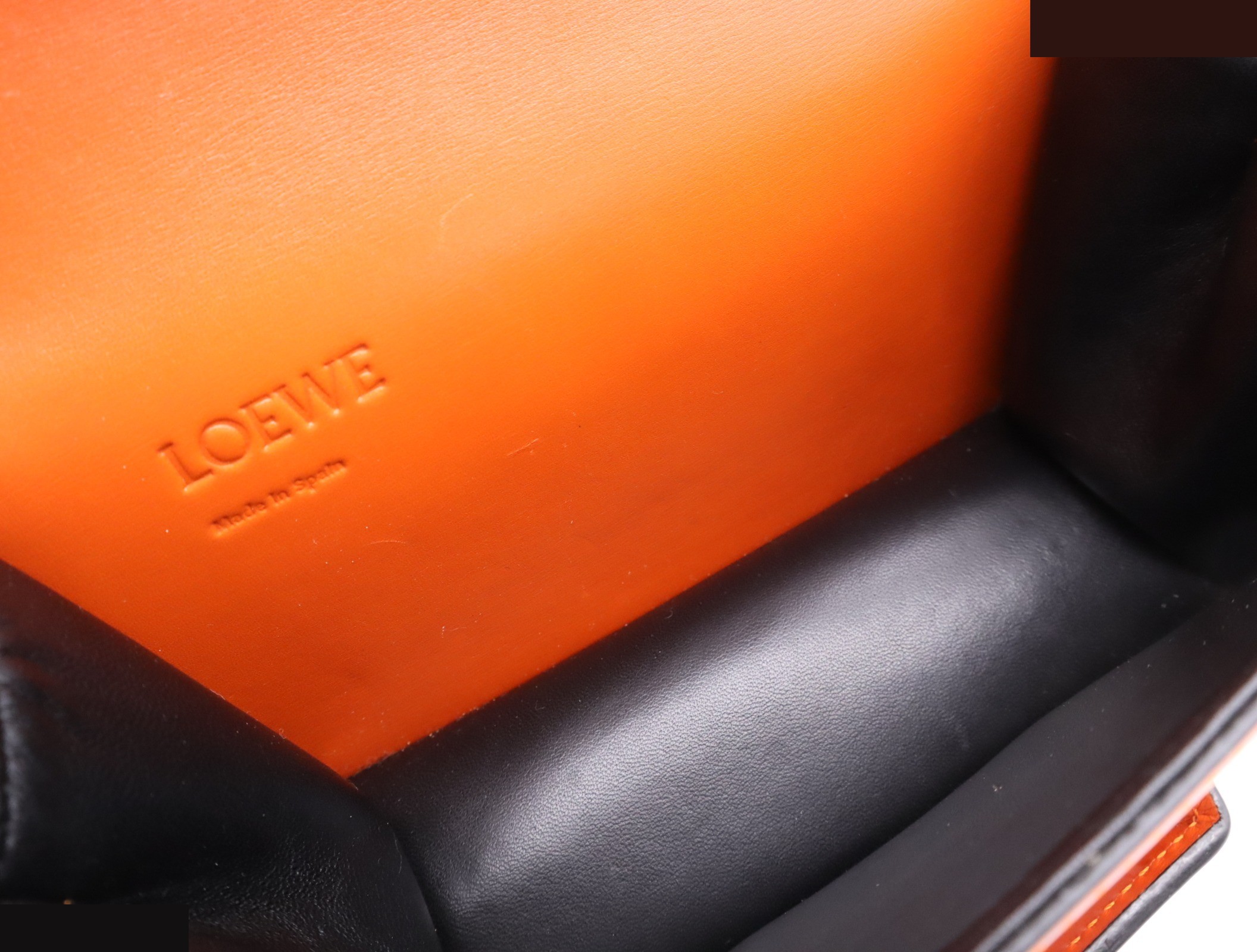 Leather Barcelona bag, orange, gold hardware, with charm. — view 7