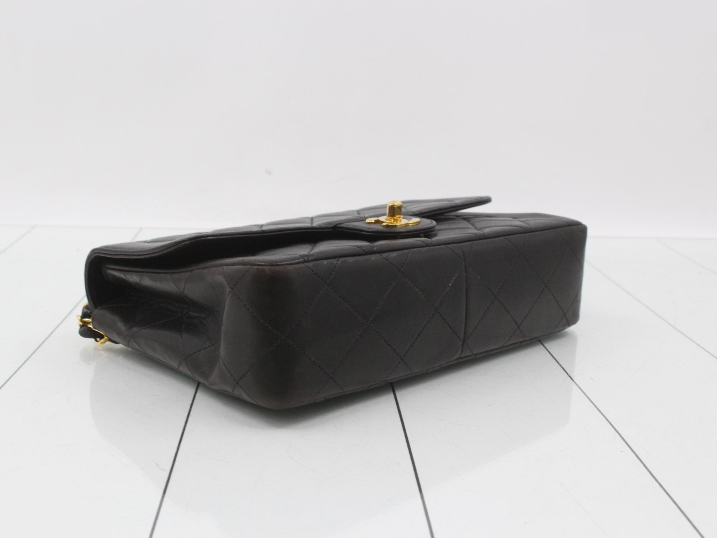 Matelassé Chain Shoulder Bag, Classic Lambskin — view 5
