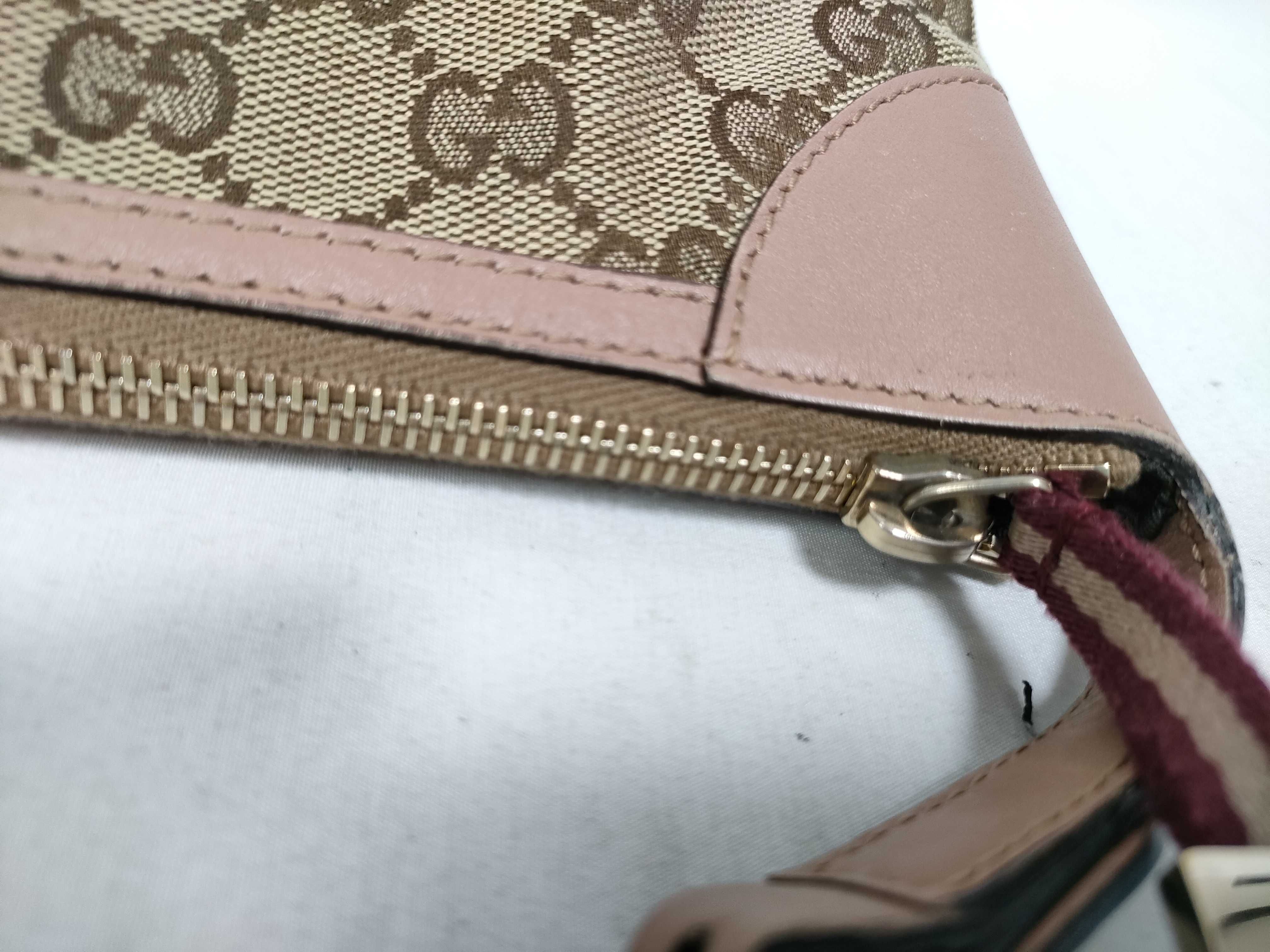 GG Canvas Shoulder Bag, Pink — view 10