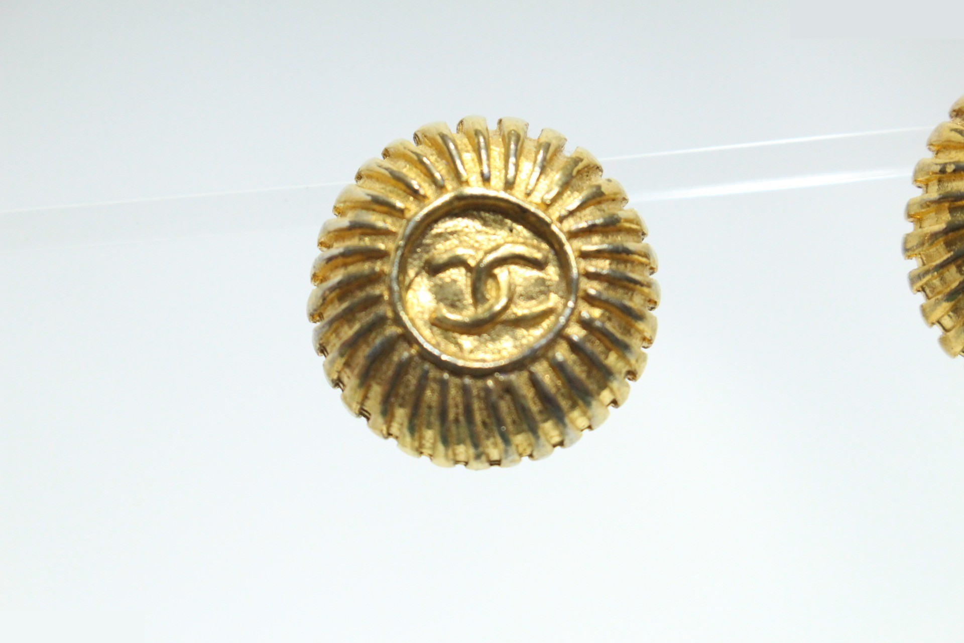 Coco Mark Radial Pattern Earrings, Gold — view 3