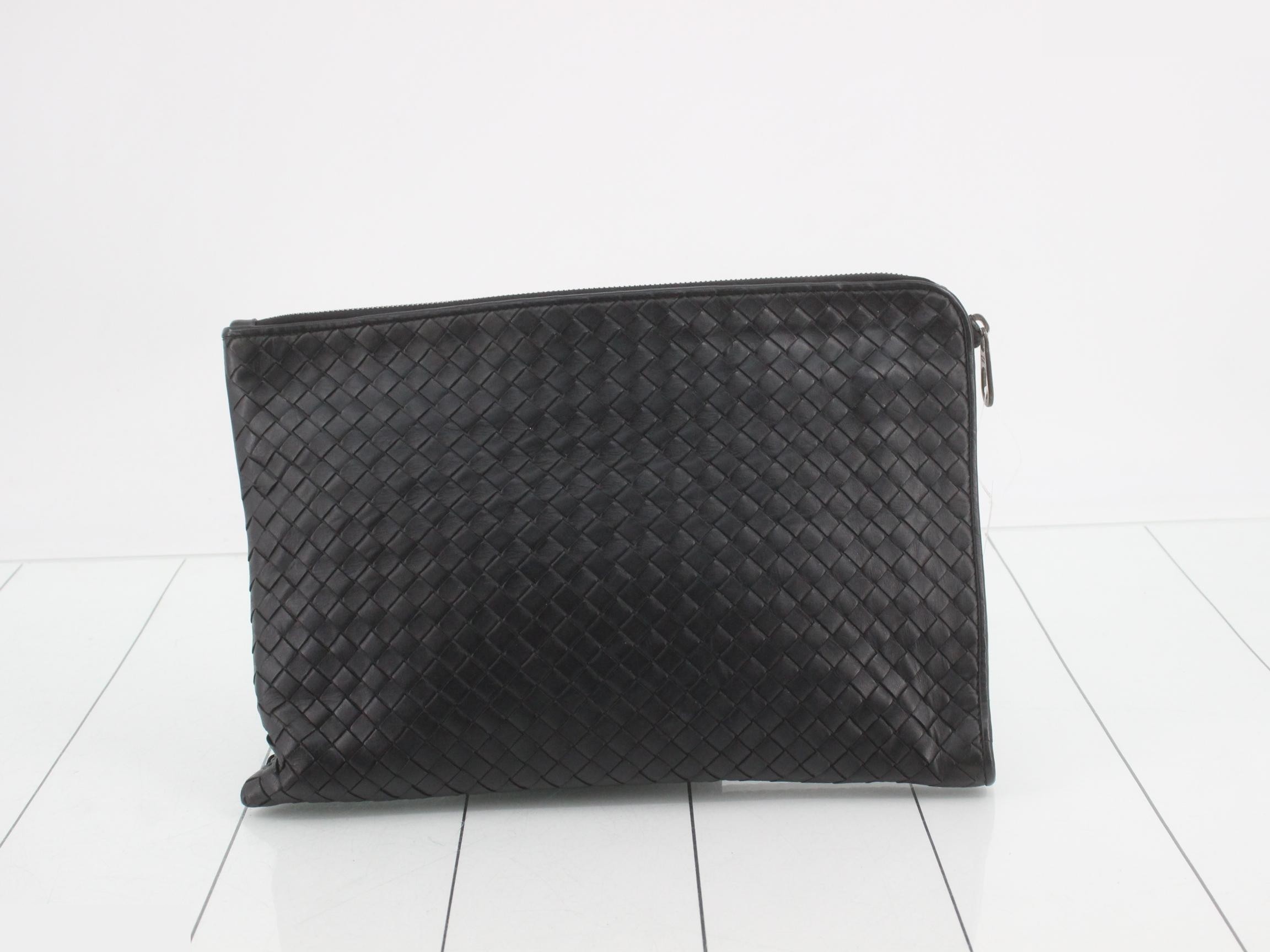 Intrecciato Leather Clutch Bag, Black — view 2