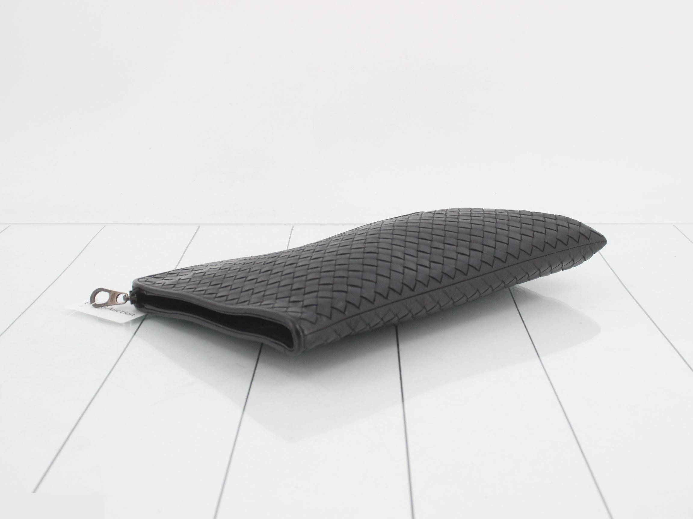 Intrecciato Leather Clutch Bag, Black — view 5