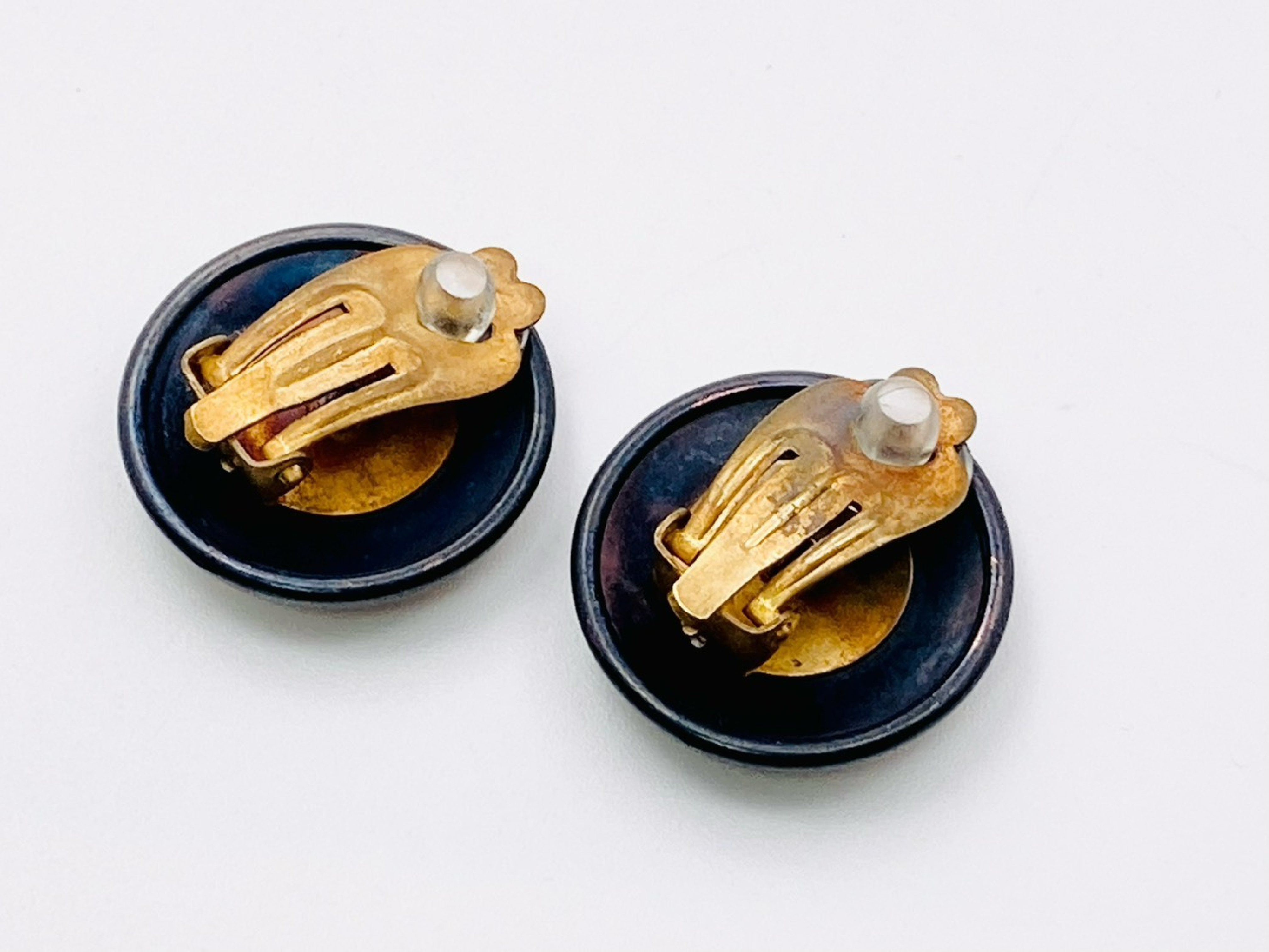 Horn Trumpet Round Earrings — view 2