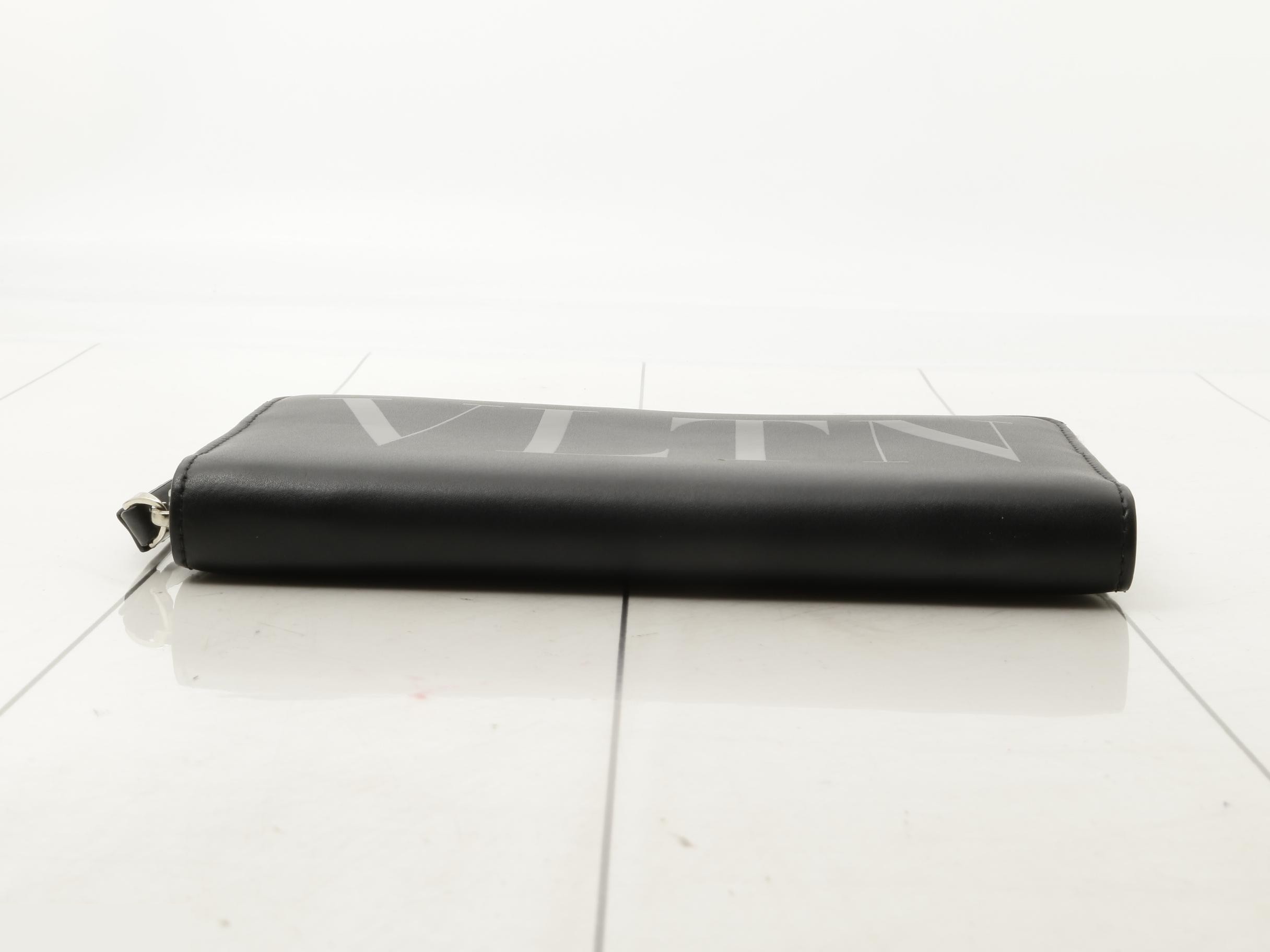 VLTN logo leather round zip long wallet — view 3