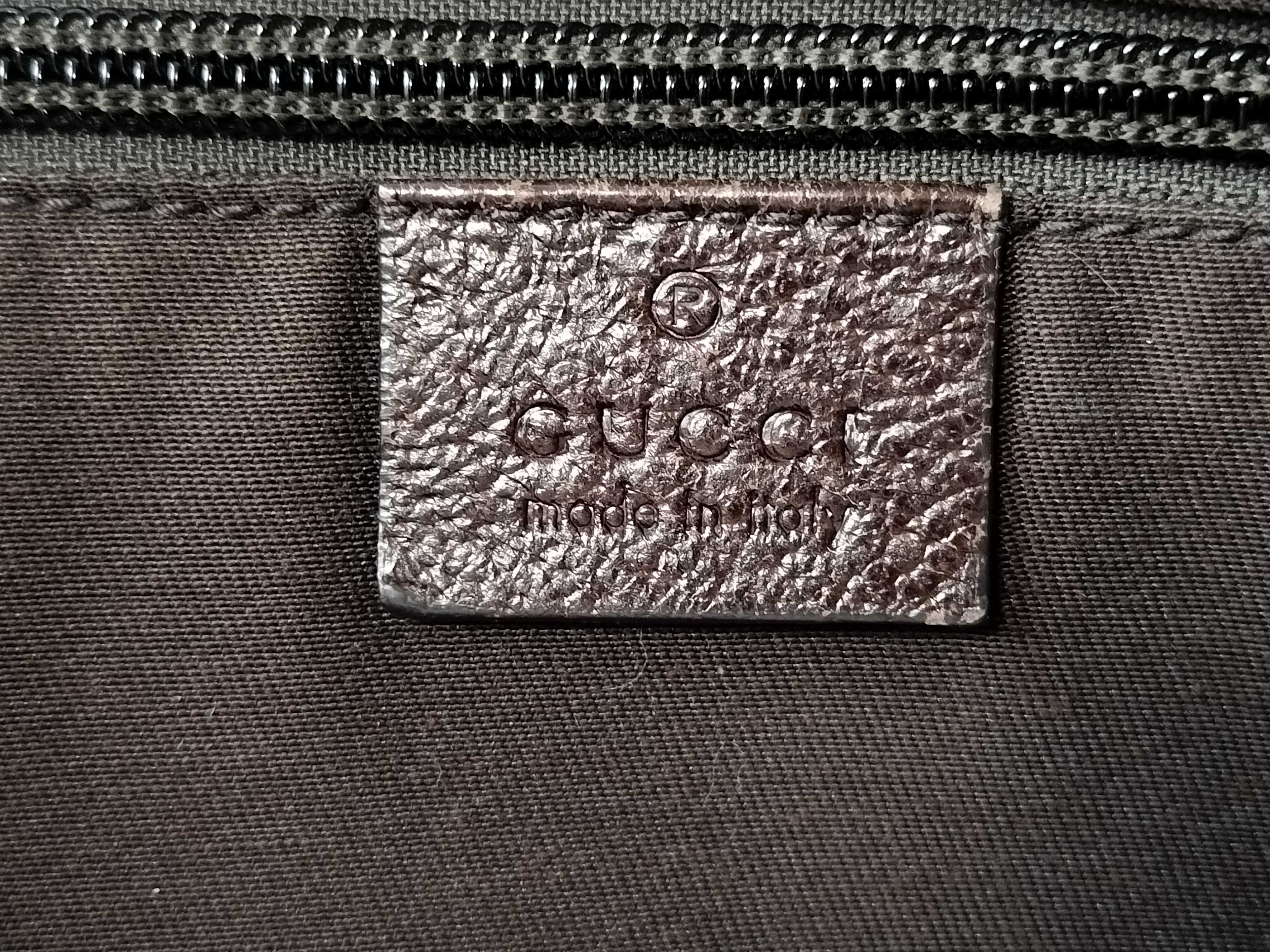 GG canvas shoulder bag — view 10