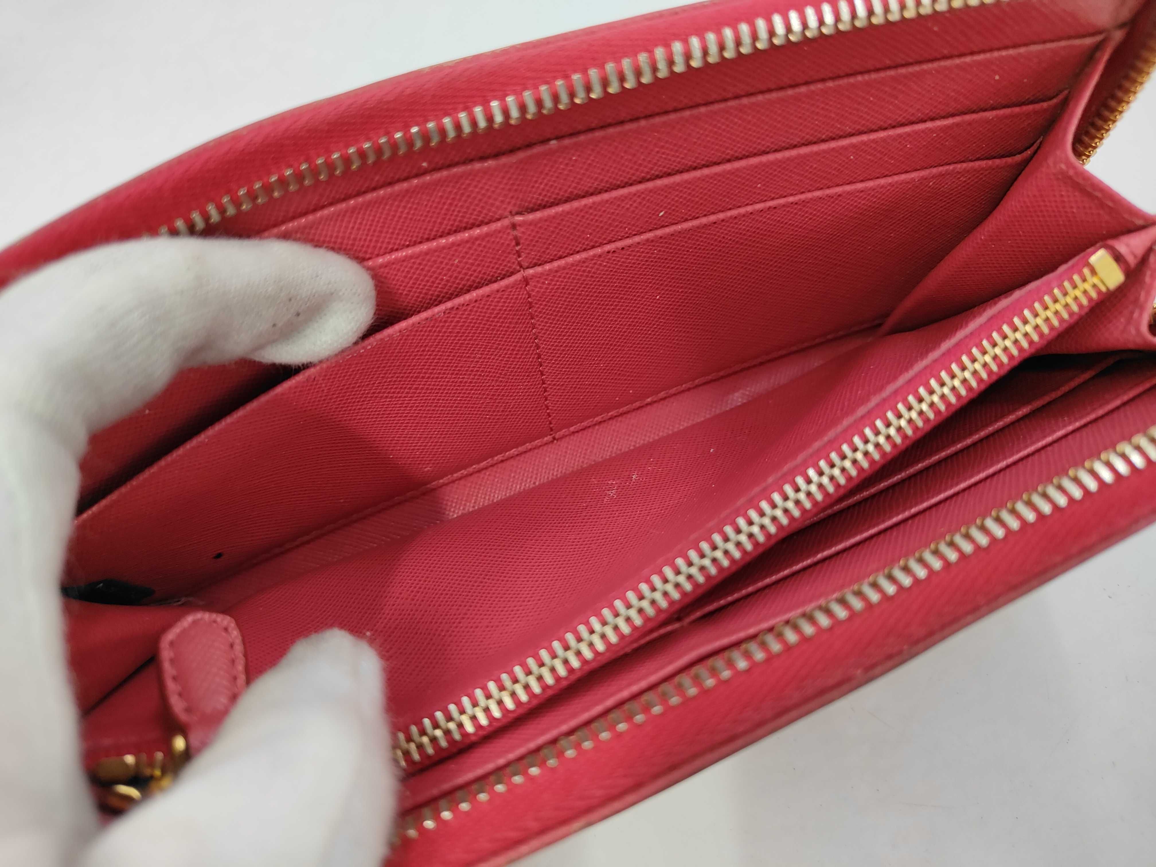 wallet — view 5