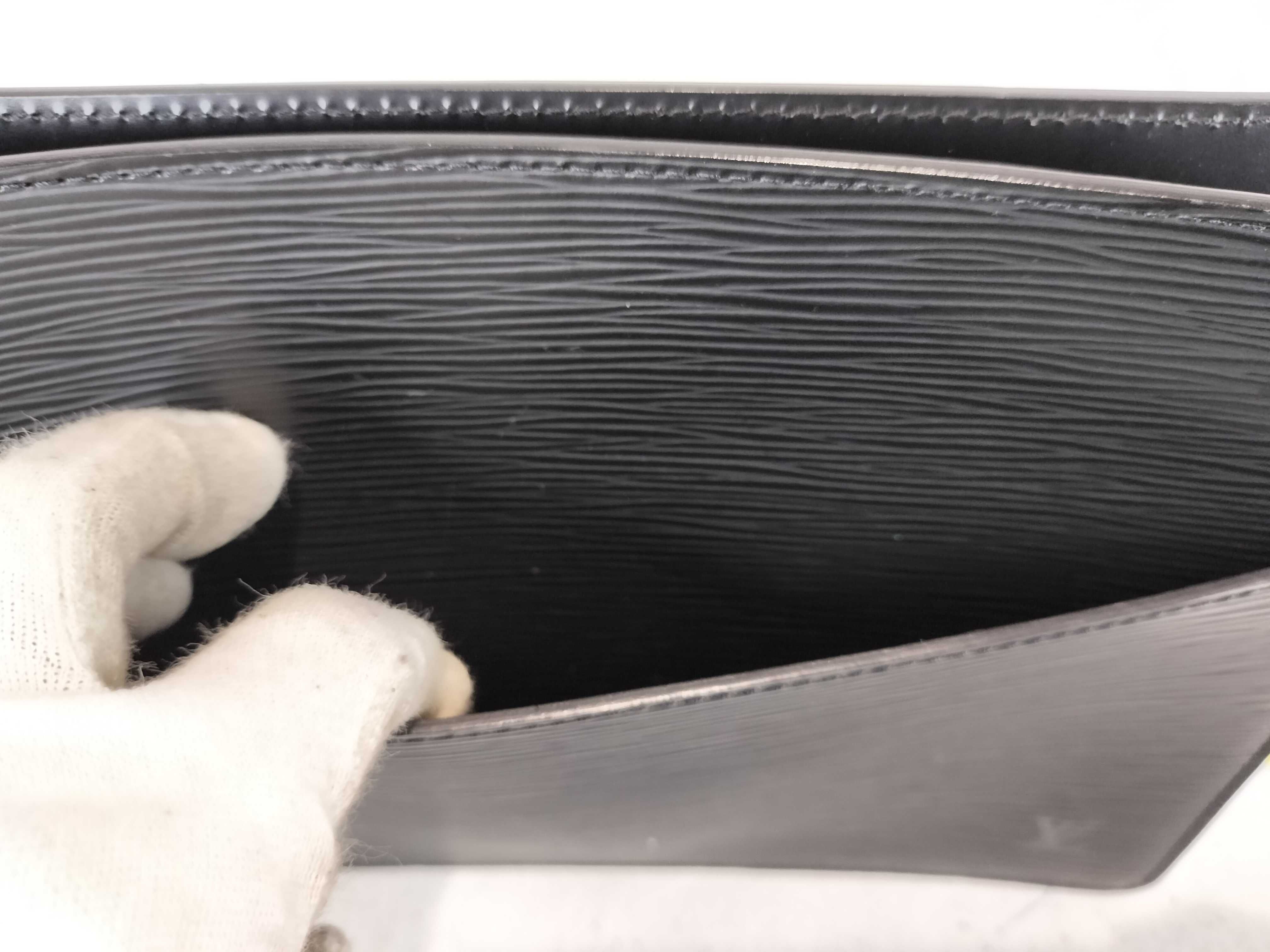 Epi LV Clutch Bag Second Bag — view 11
