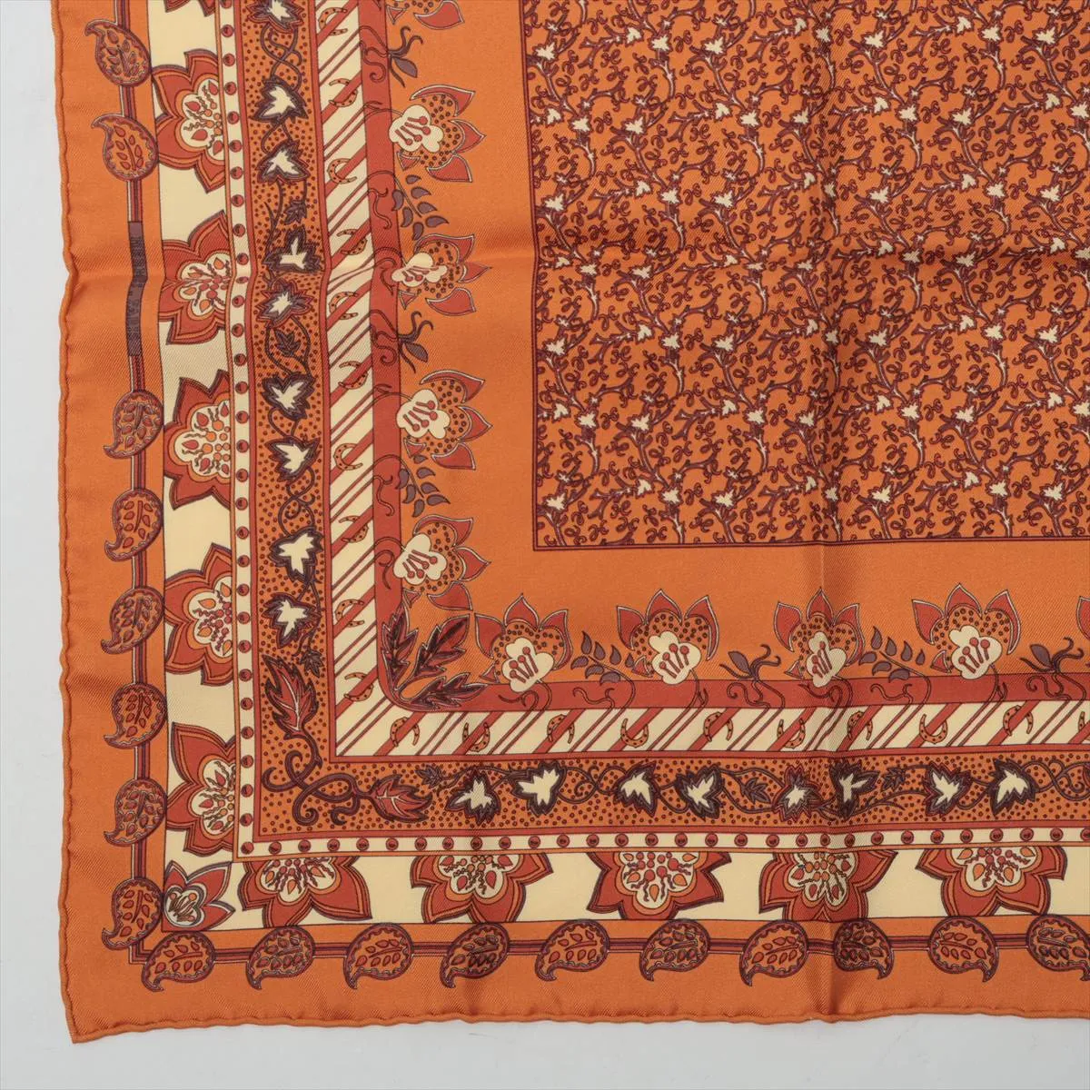 Carre 45 Scarf Silk Brown Threads Fuzzing — view 5