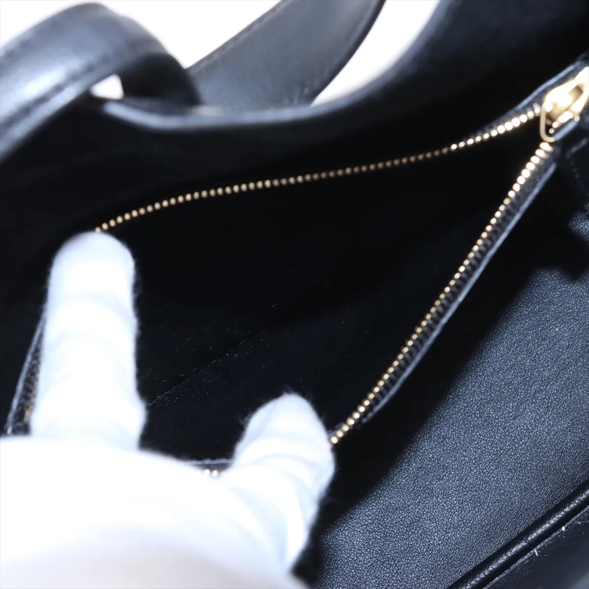 LE 5 A 7 Large Leather Shoulder Bag, Black, 753837 — view 9