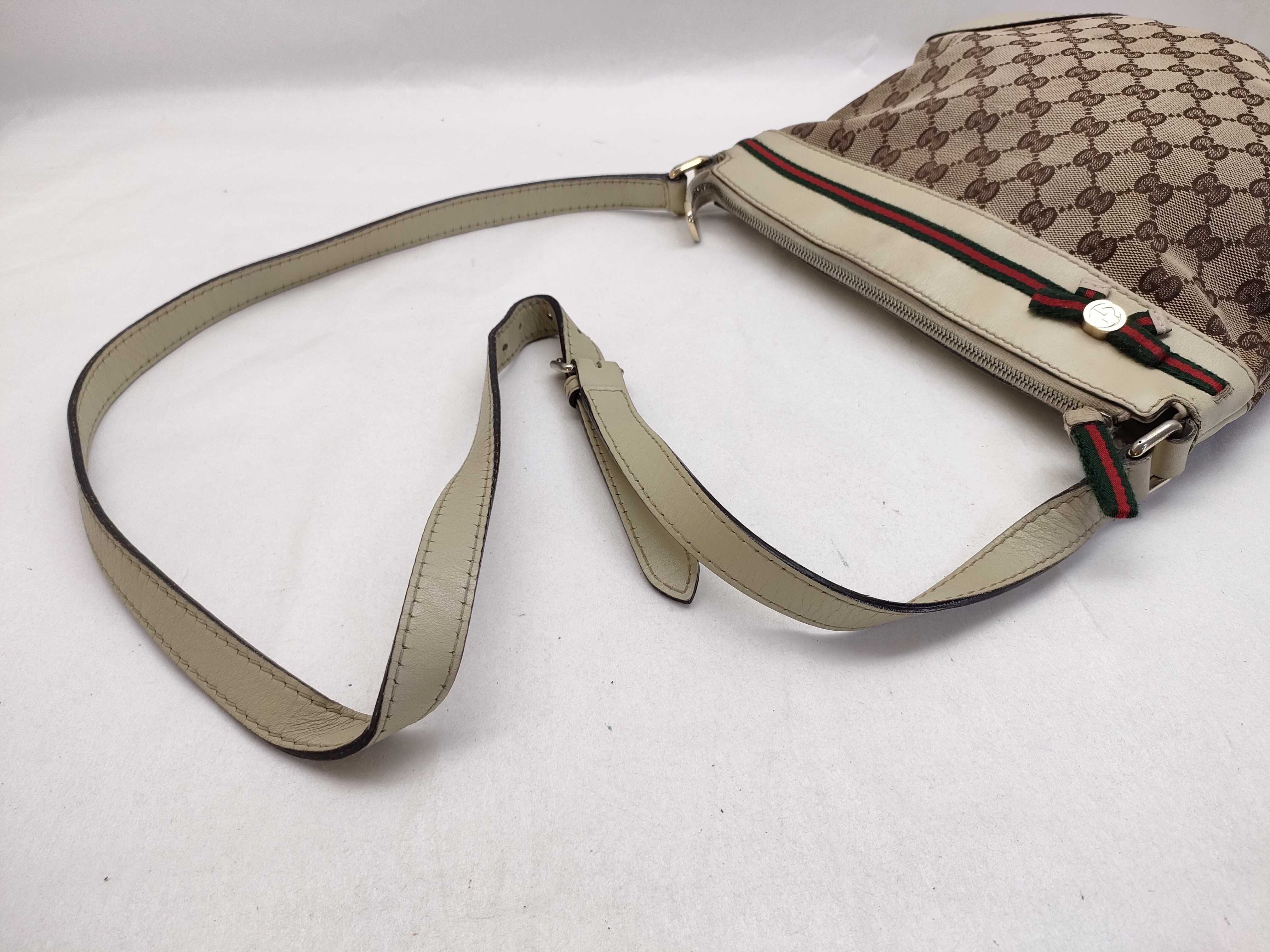 GG Canvas Sherry Line Shoulder Bag Interlocking Shoulder Bag — view 3