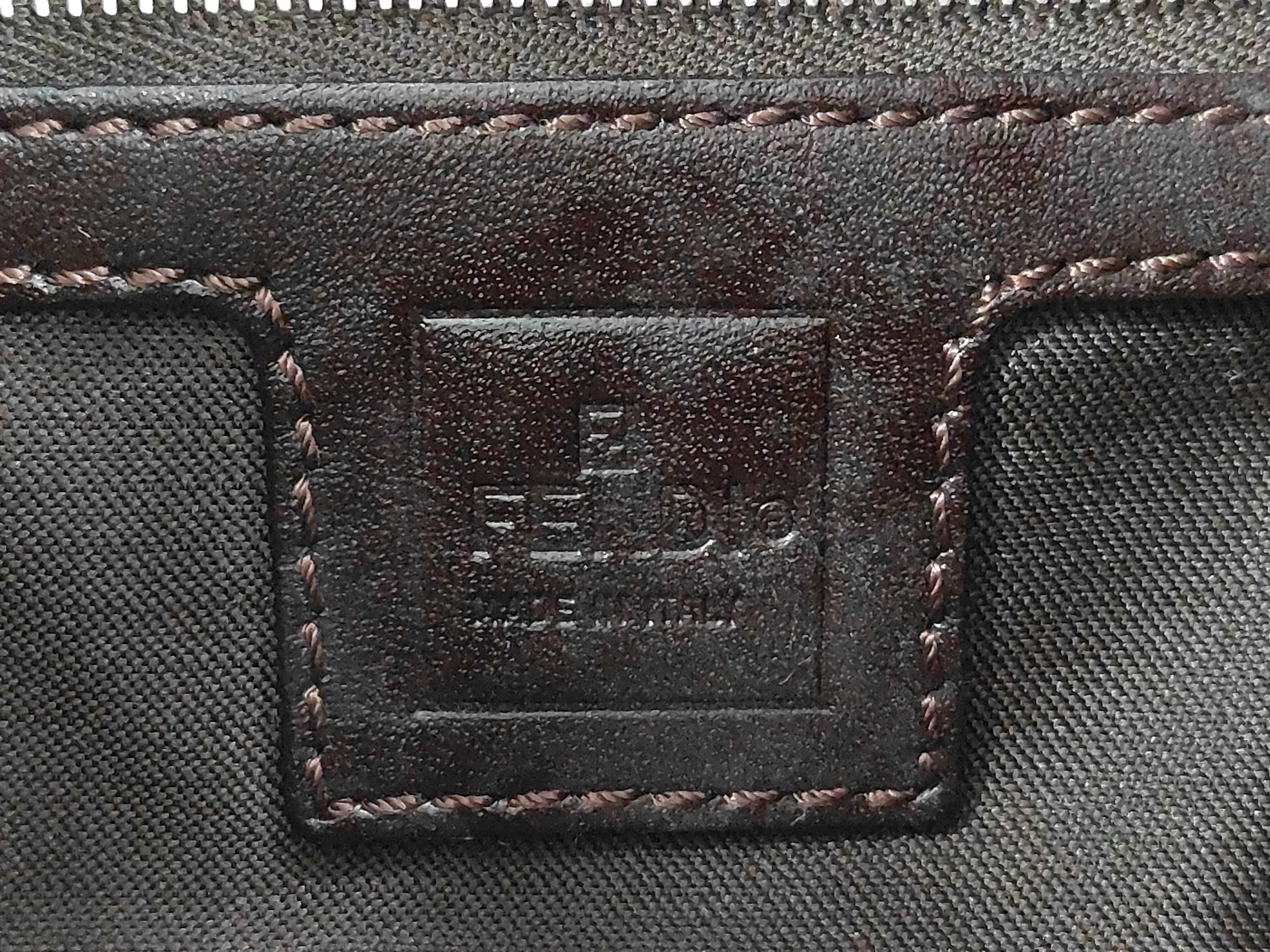 shoulder bag — view 9