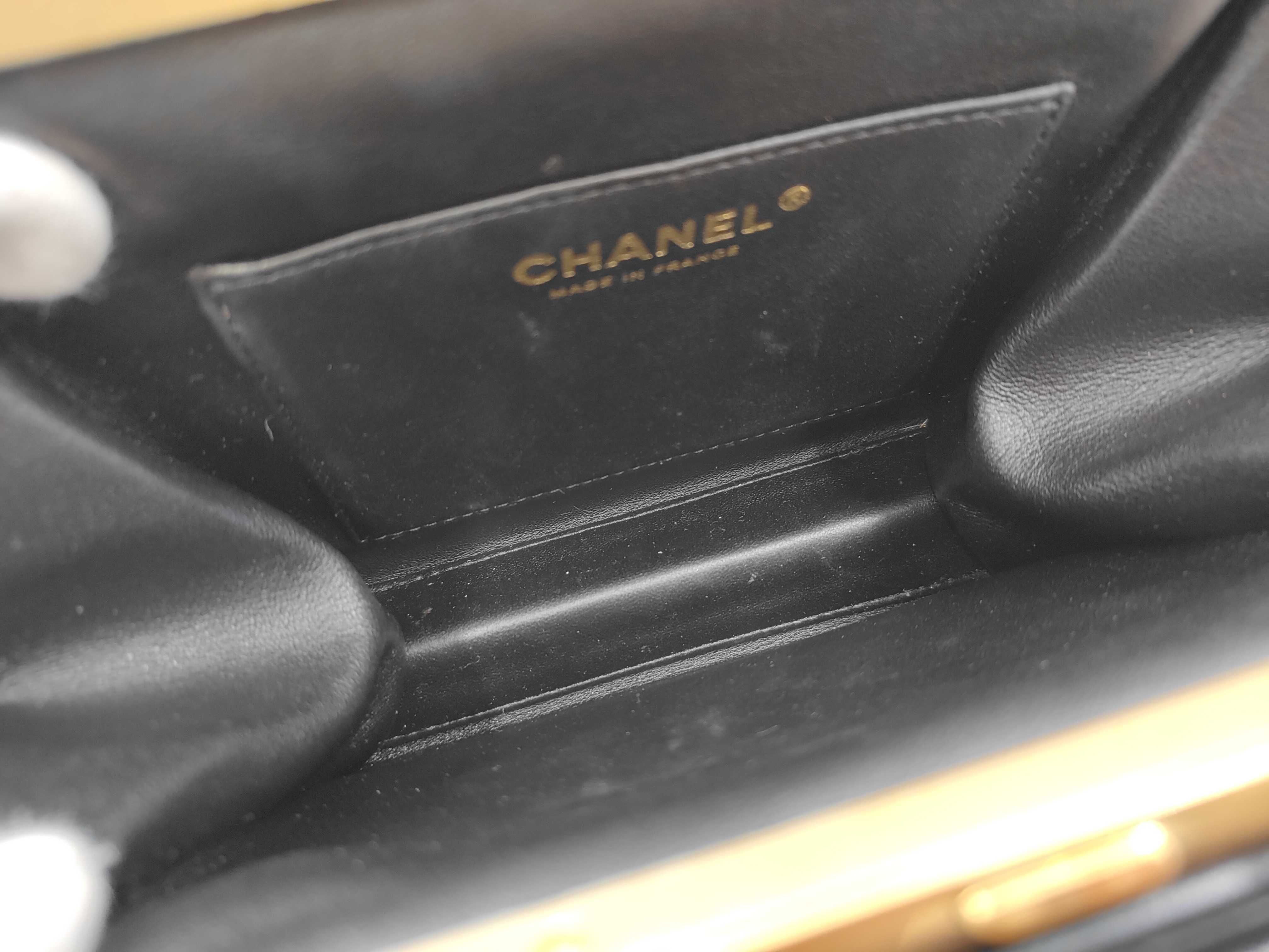 Chain Shoulder Bag — view 8
