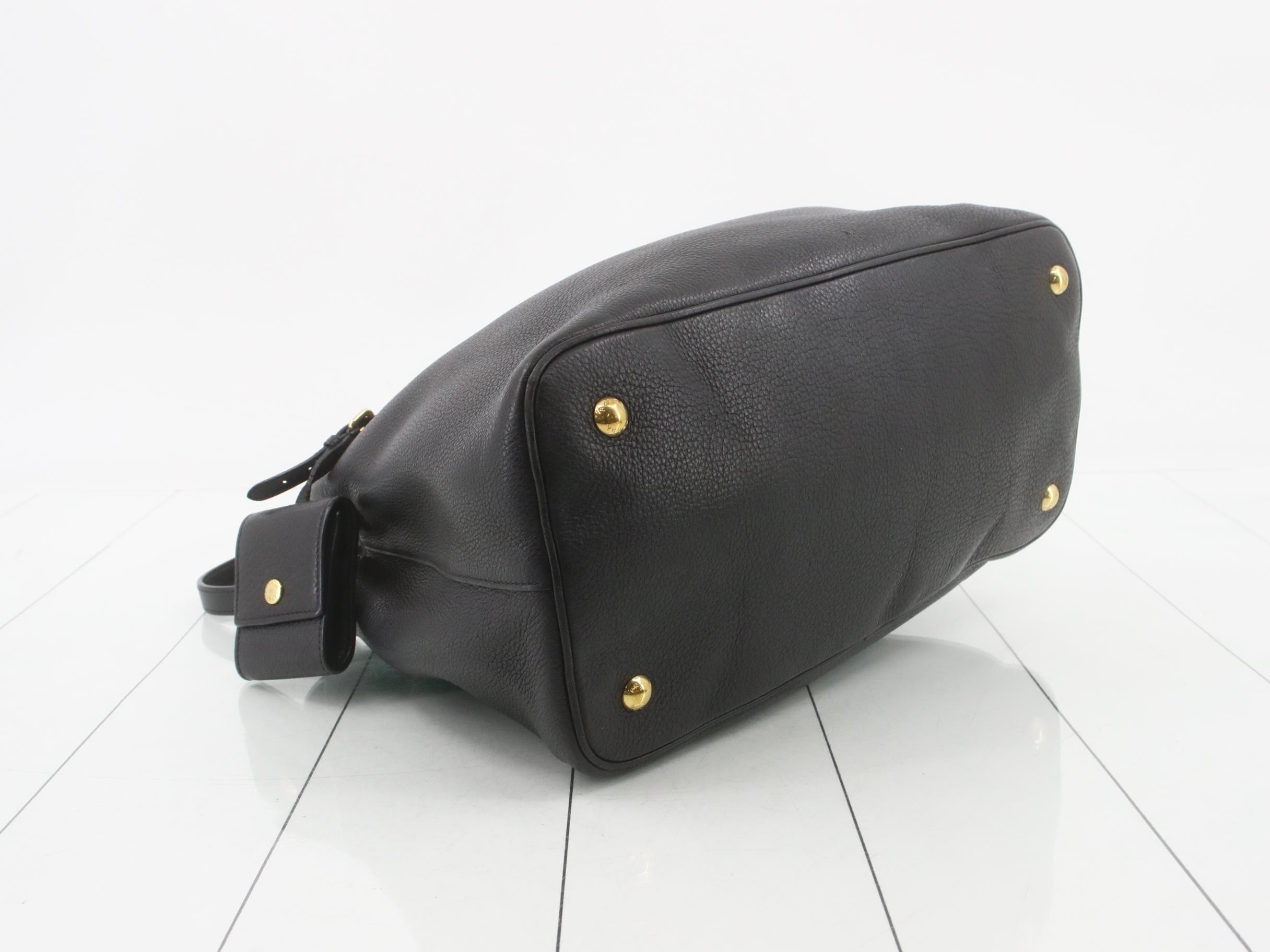 Vitello Shoulder Bag — view 5