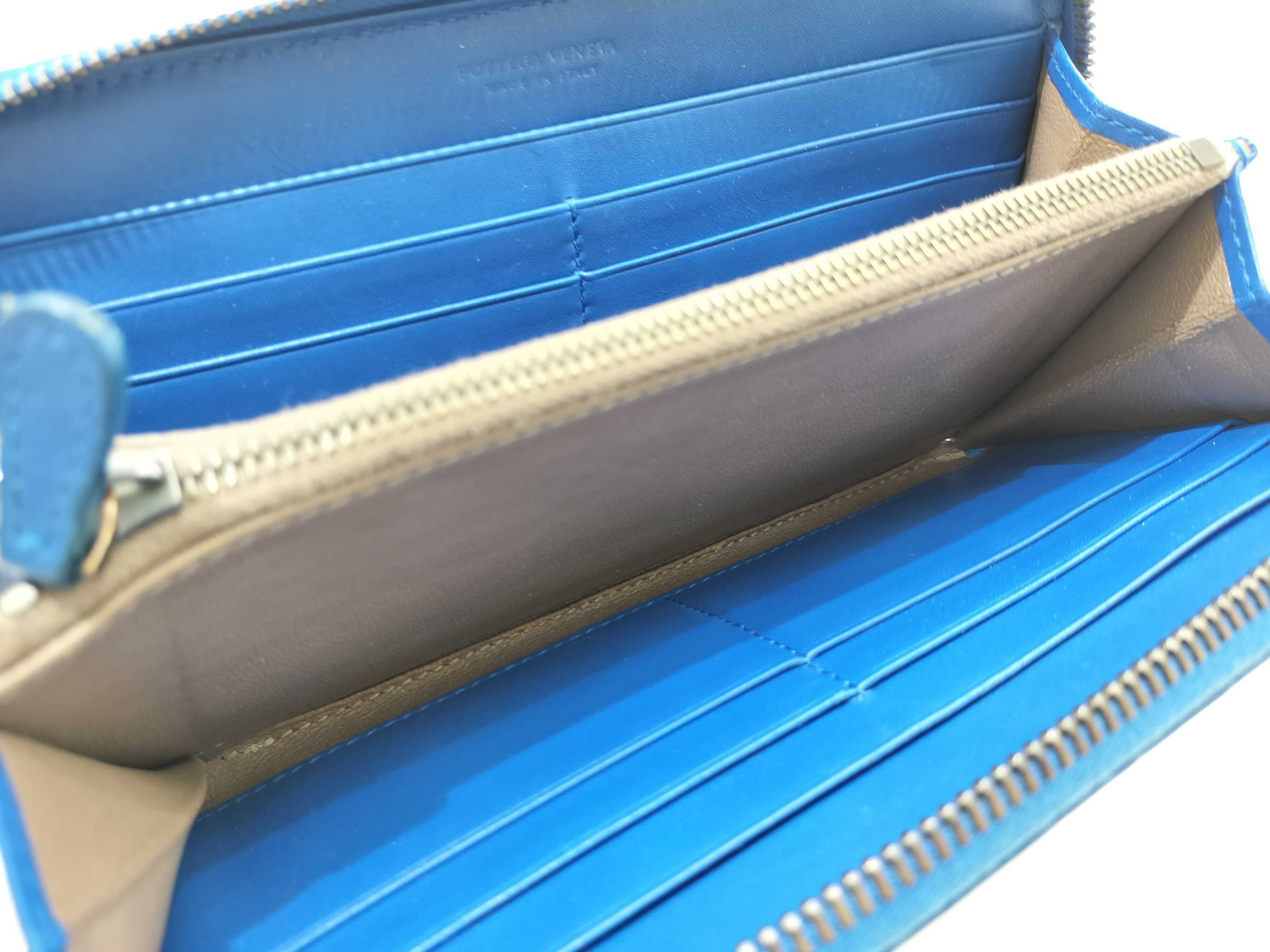 Intrecciato Long Wallet Leather Blue Intrecciato Wallet — view 9