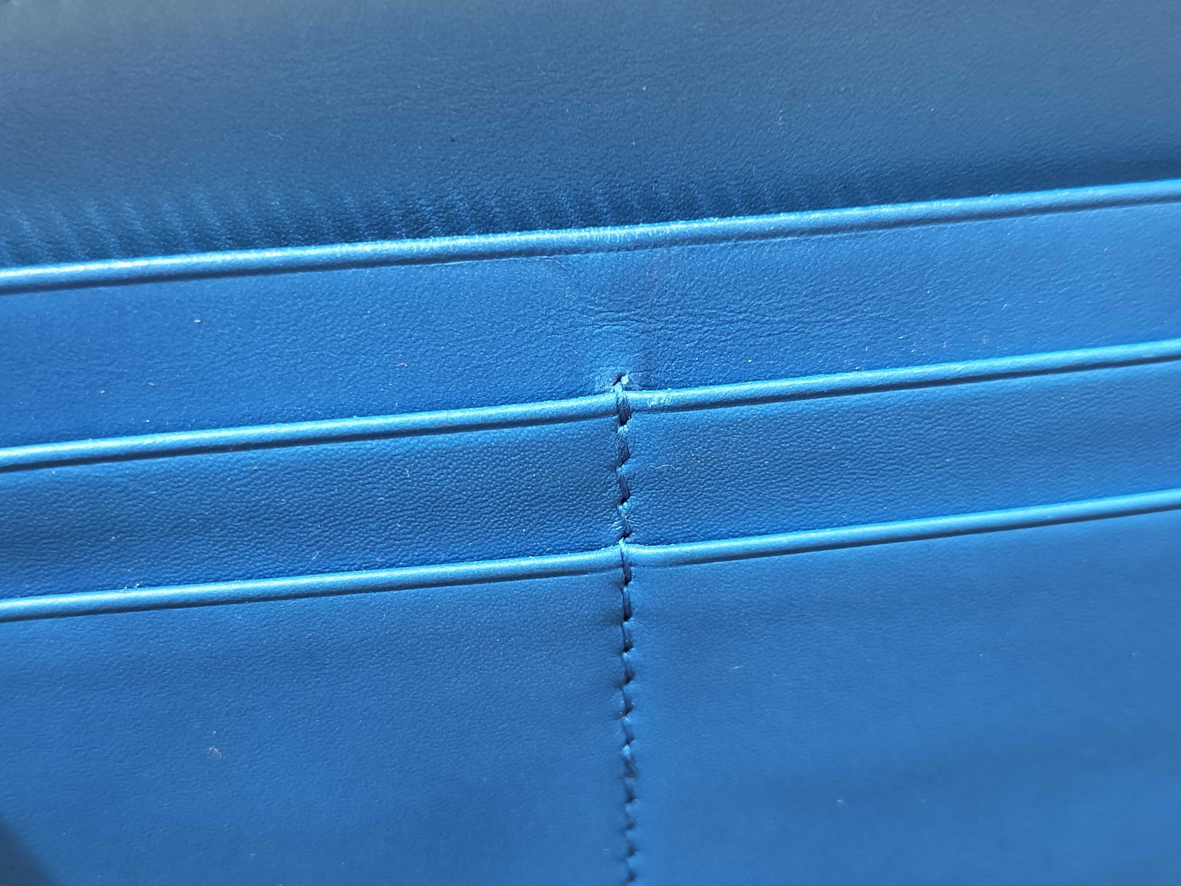 Intrecciato Long Wallet Leather Blue Intrecciato Wallet — view 10