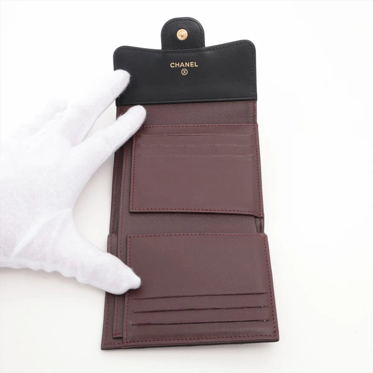 Matelassé Lambskin Compact Wallet, Black with Gold Hardware, K3XLE2HL — view 4