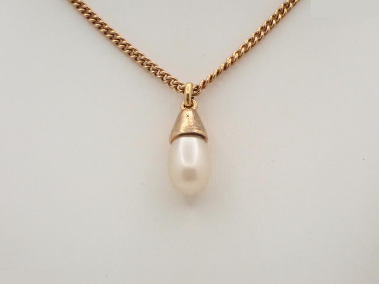 Other lines: Precious metals, necklaces, pendants, chain approximately 40cm
