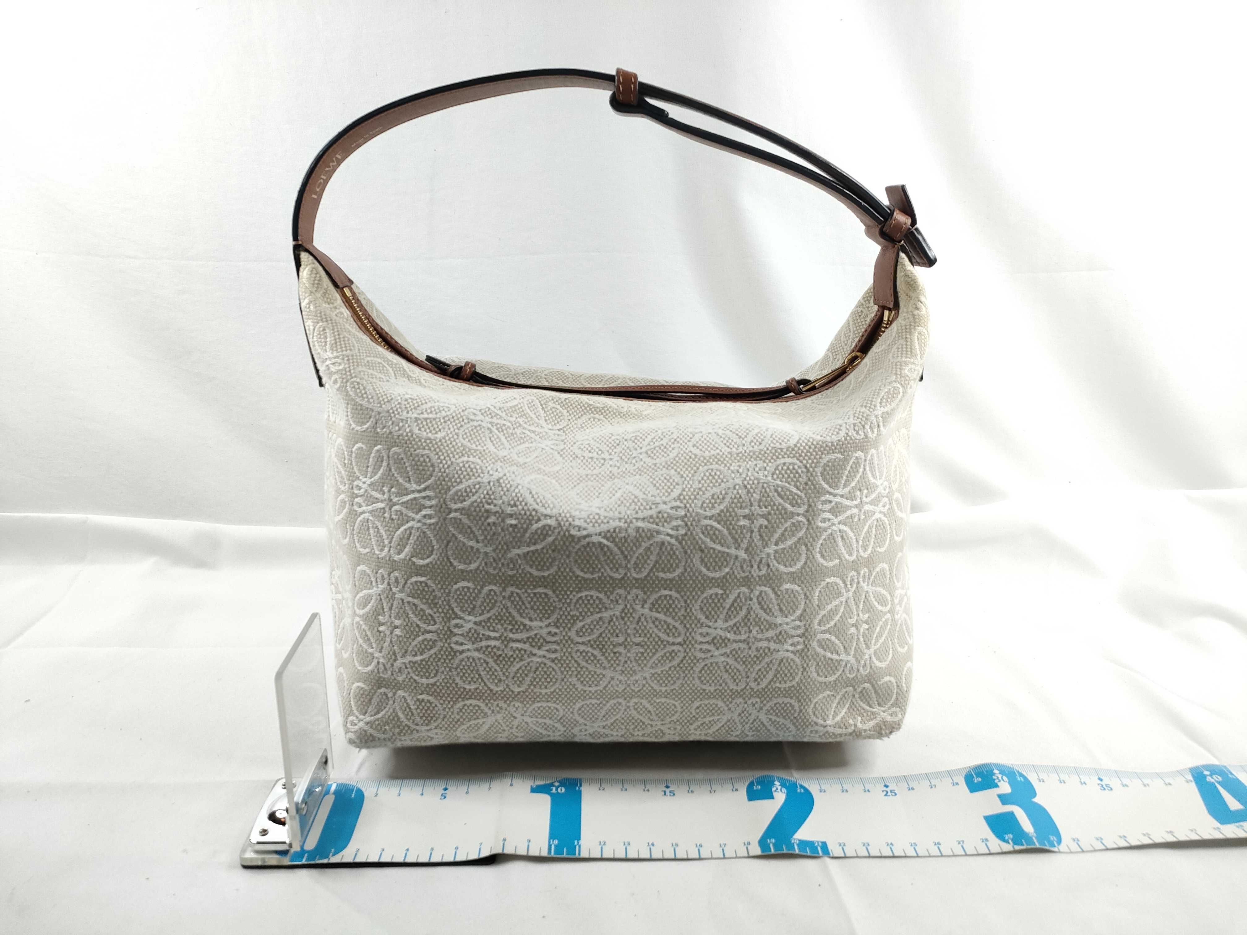 Cuby Medium Anagram One-Shoulder Bag (Shoulder Bag) — view 2