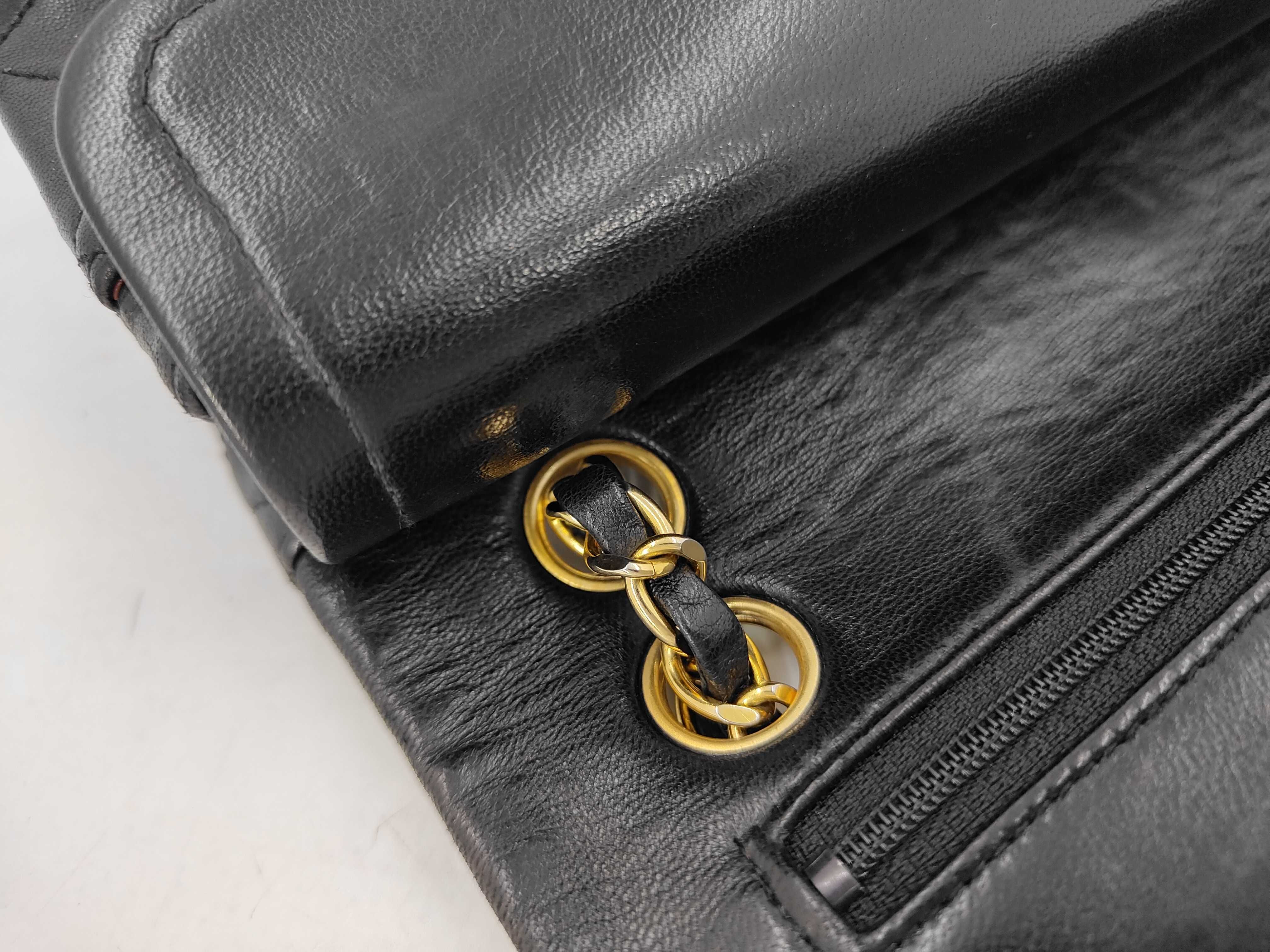 Matelassé Chain Lambskin Shoulder Bag — view 7