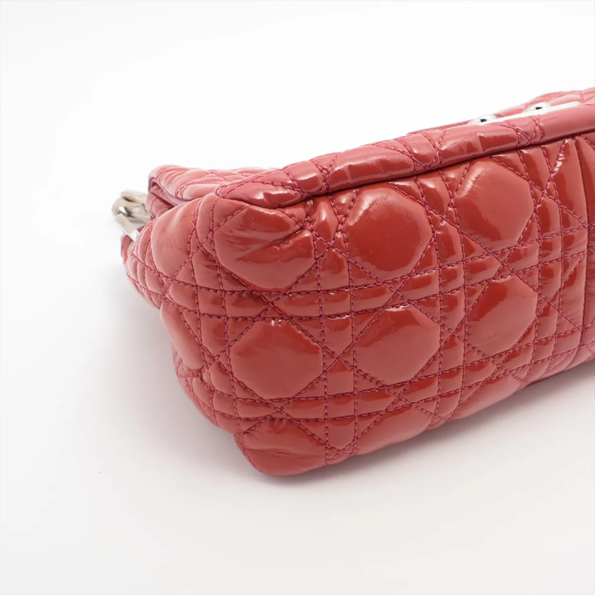 Cannage New Rock Patent Leather Chain Shoulder Bag Red — view 4
