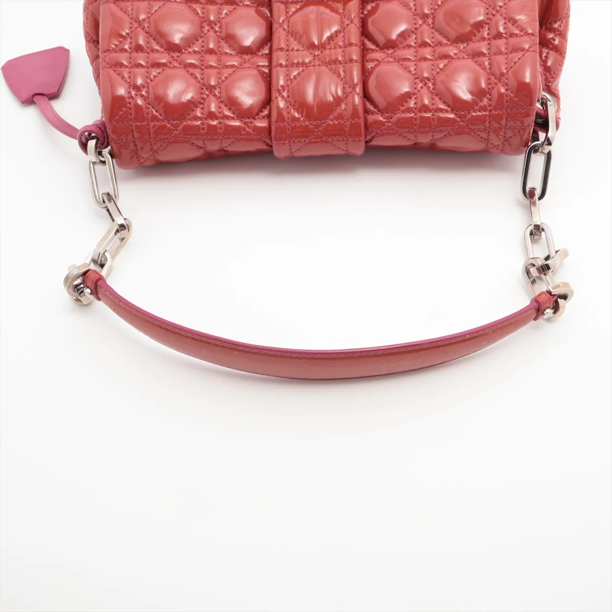 Cannage New Rock Patent Leather Chain Shoulder Bag Red — view 5
