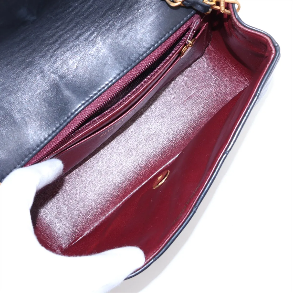 Matelassé Lambskin Single Flap Single Chain Bag Diana Flap Black Gold Hardware — view 6
