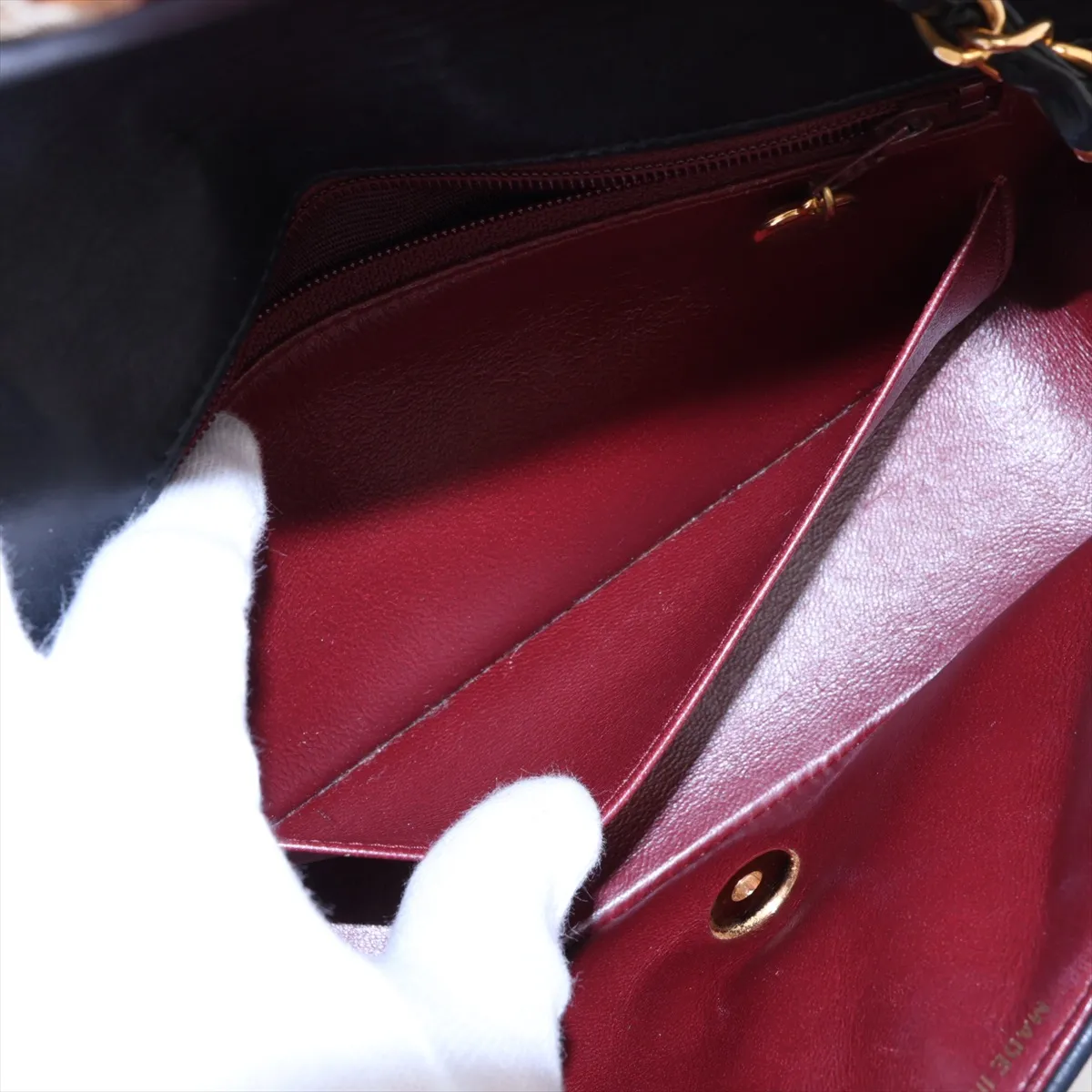 Matelassé Lambskin Single Flap Single Chain Bag Diana Flap Black Gold Hardware — view 8