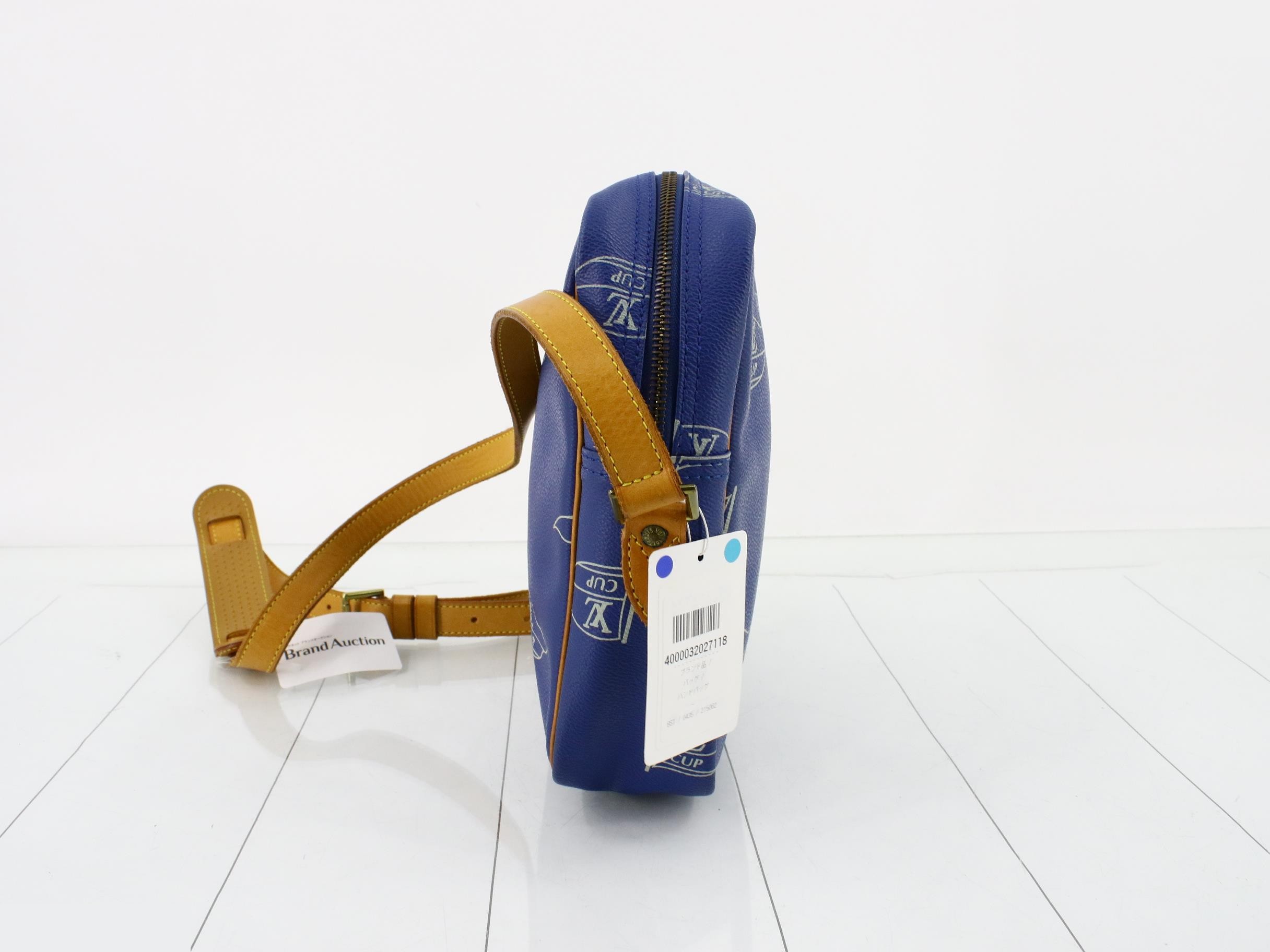 LV Cup Sac San Diego Shoulder Bag — view 3