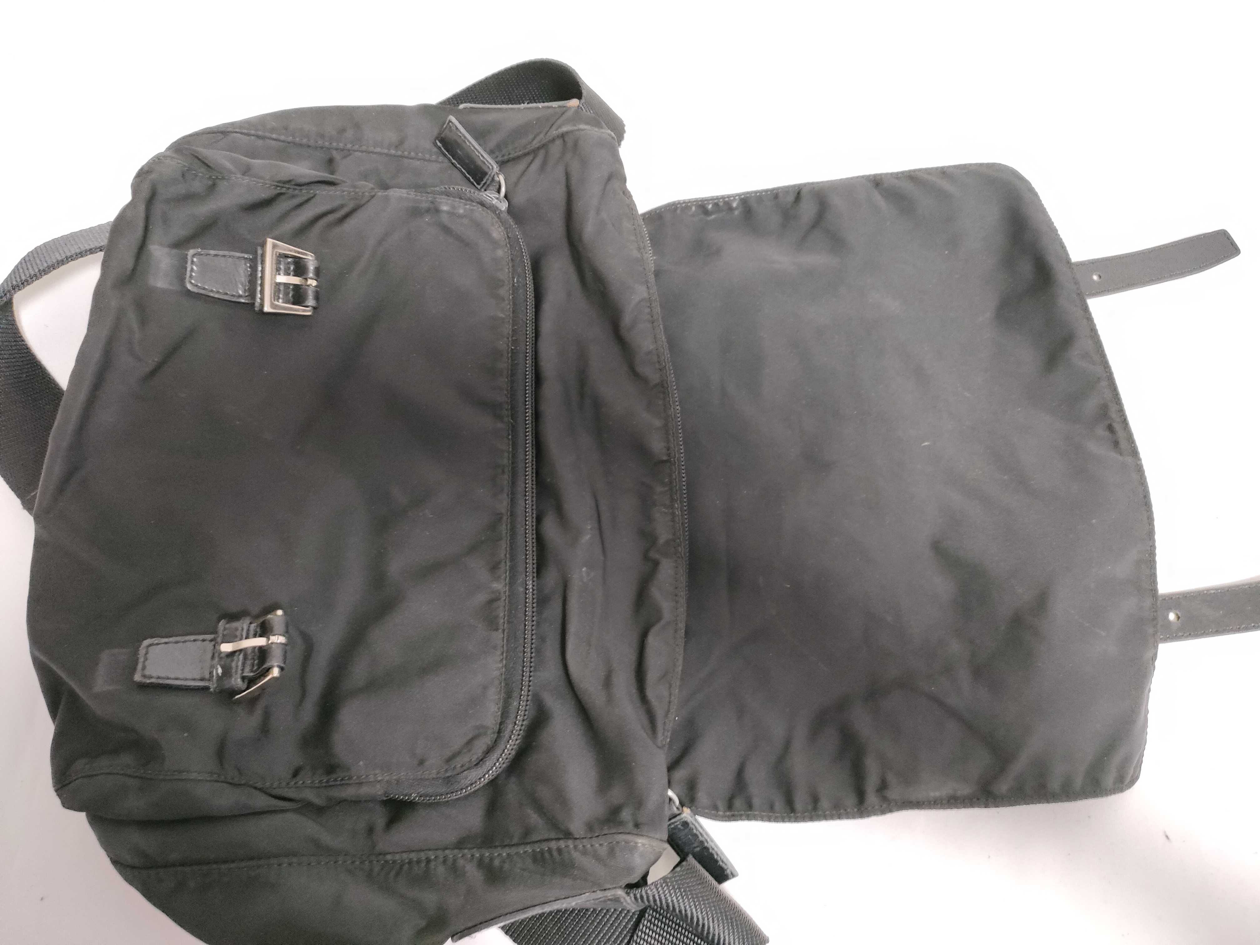 Nylon Messenger Shoulder Bag — view 13